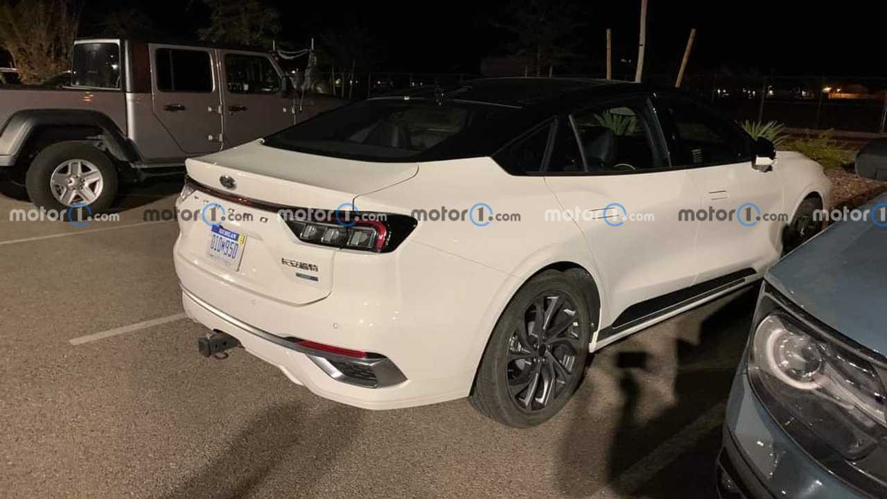 Ford Mondeo / Fusion 2023 року