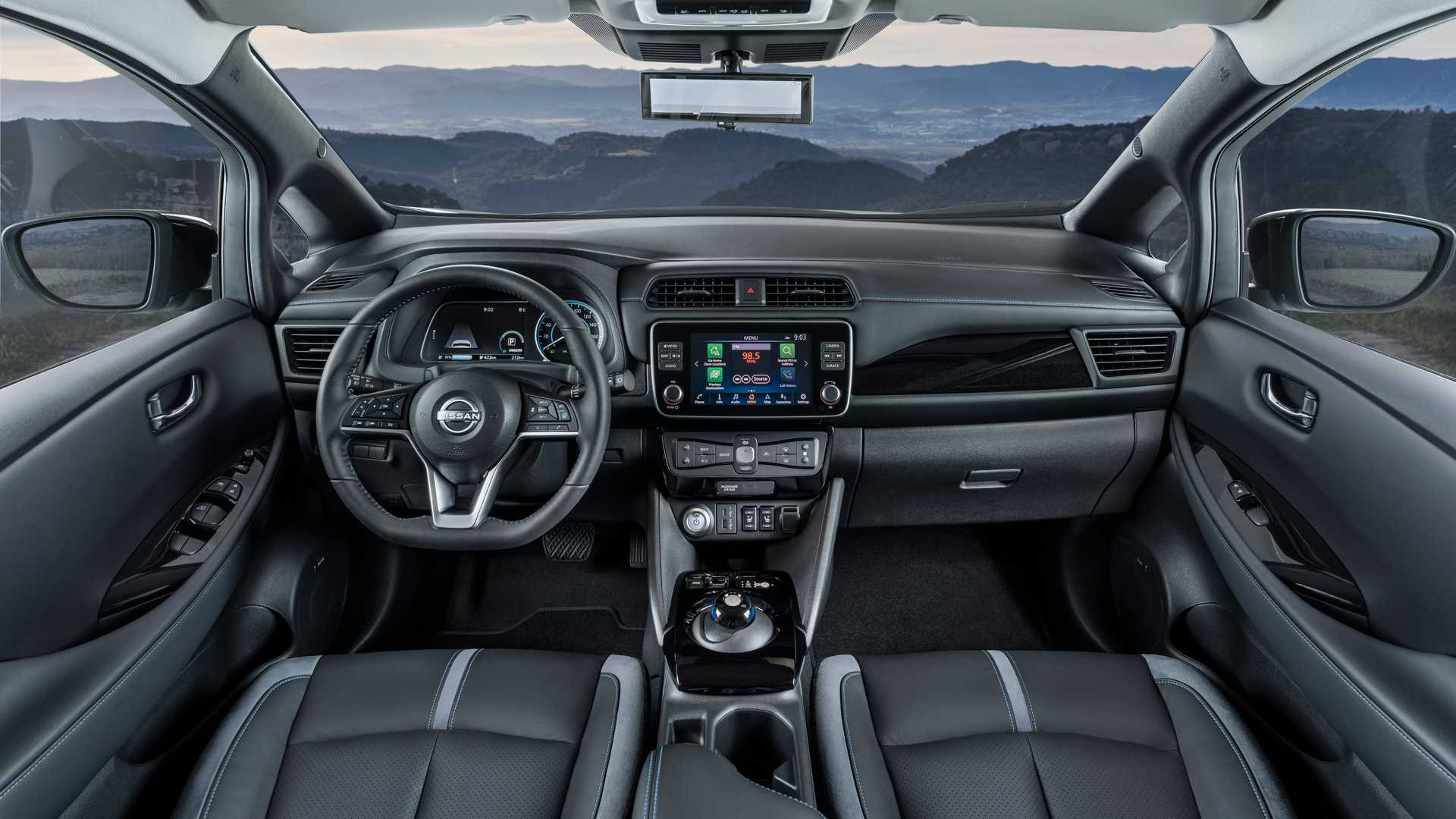 Nissan Leaf 2022 року
