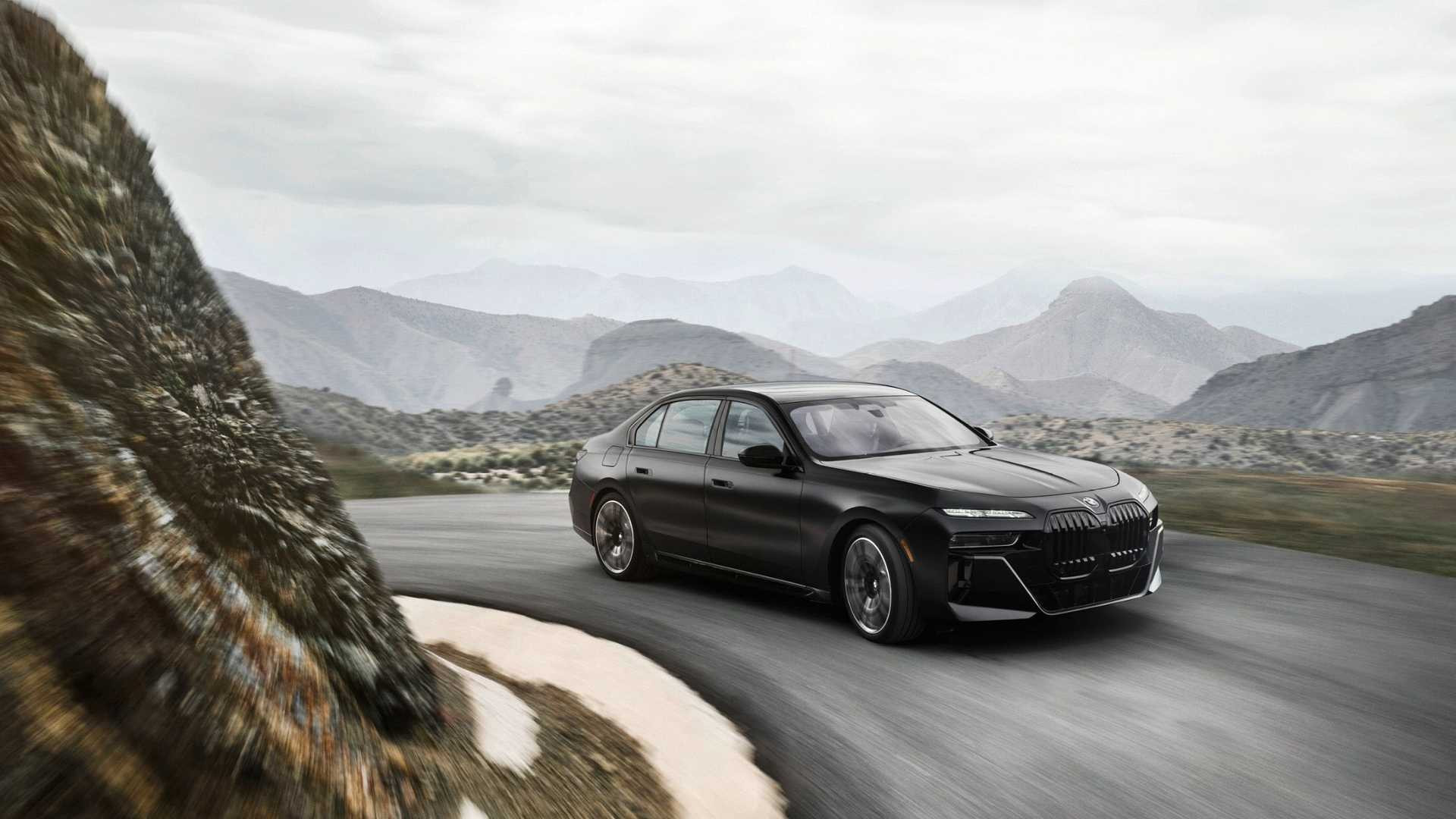 BMW 7 серія 2022 року
