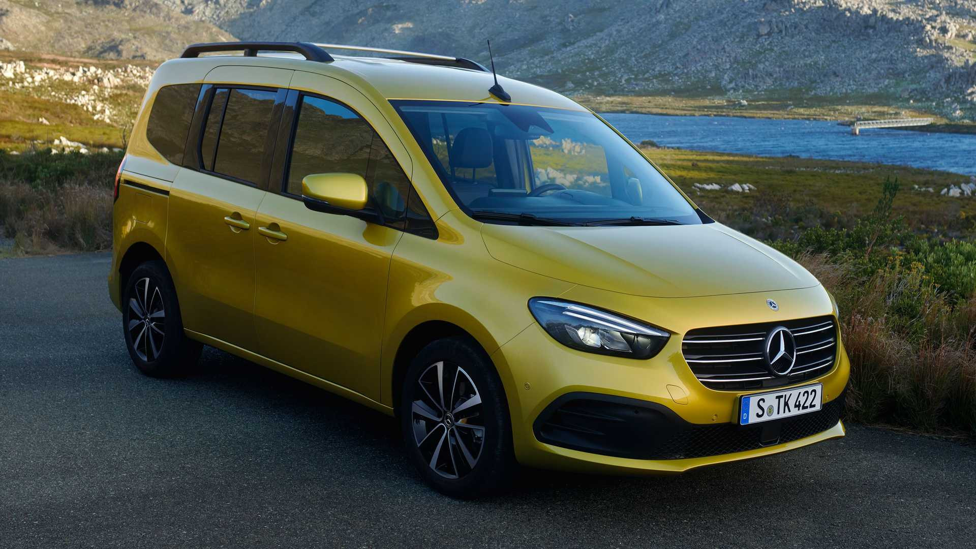 Mercedes-Benz T-клас 2022 року