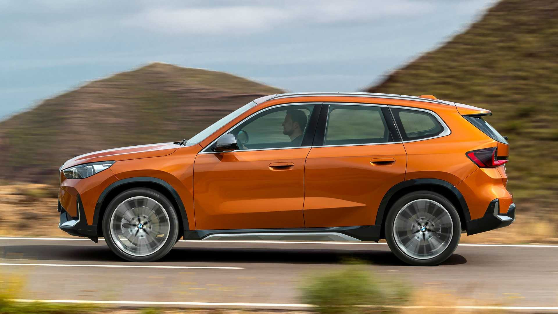 BMW X1 2022 року