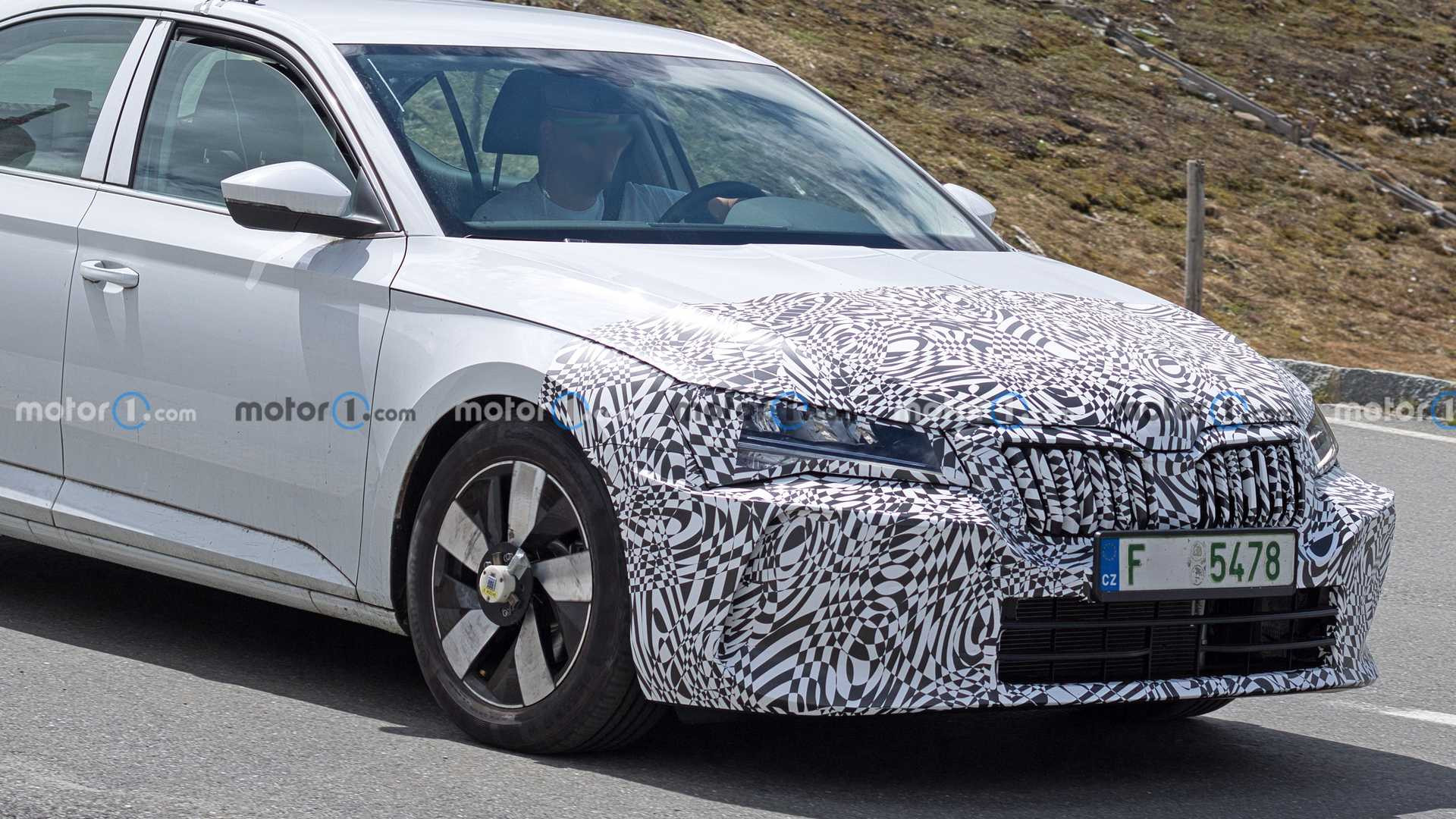 Skoda Superb 2023 року