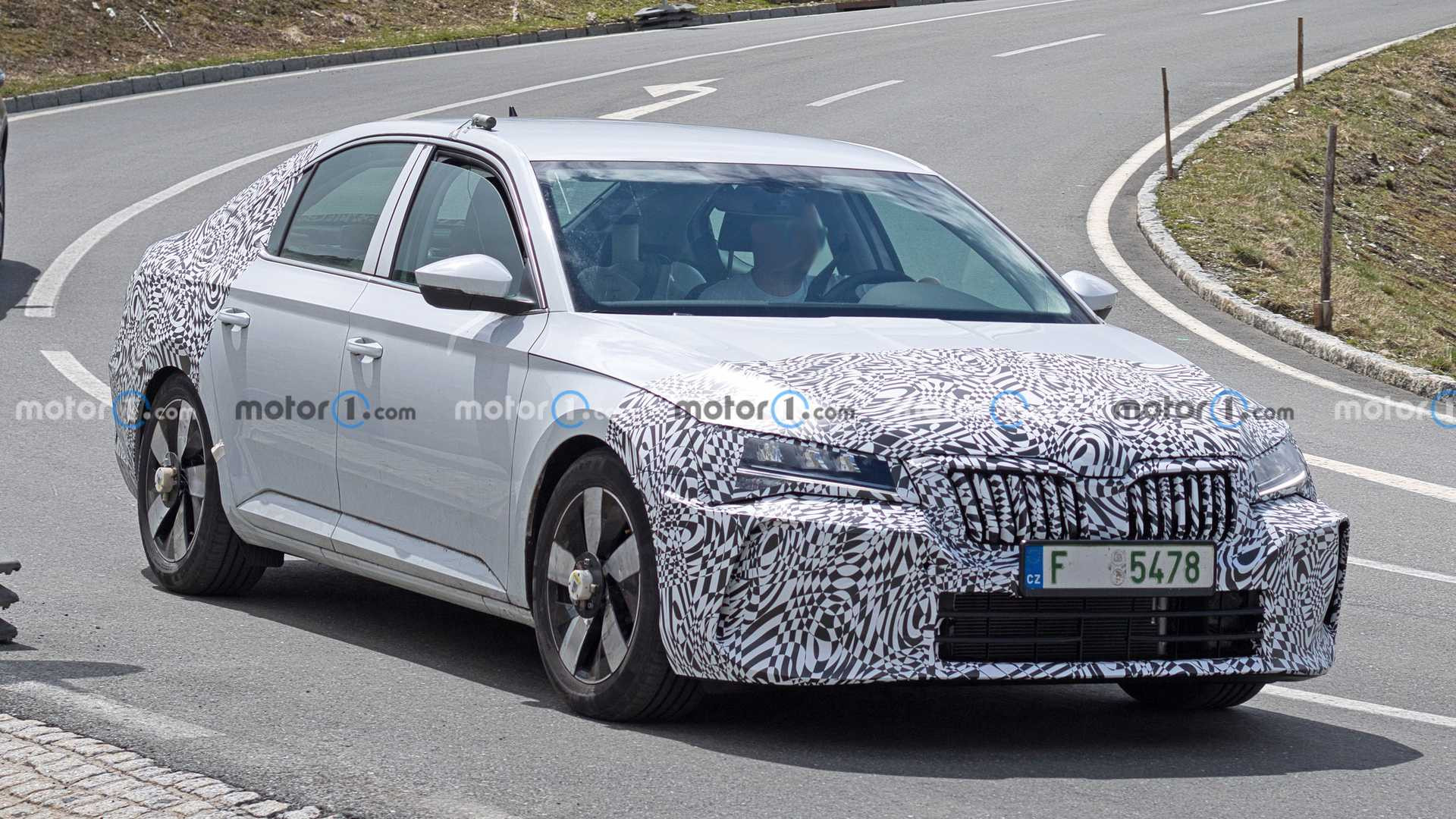 Skoda Superb 2023 року