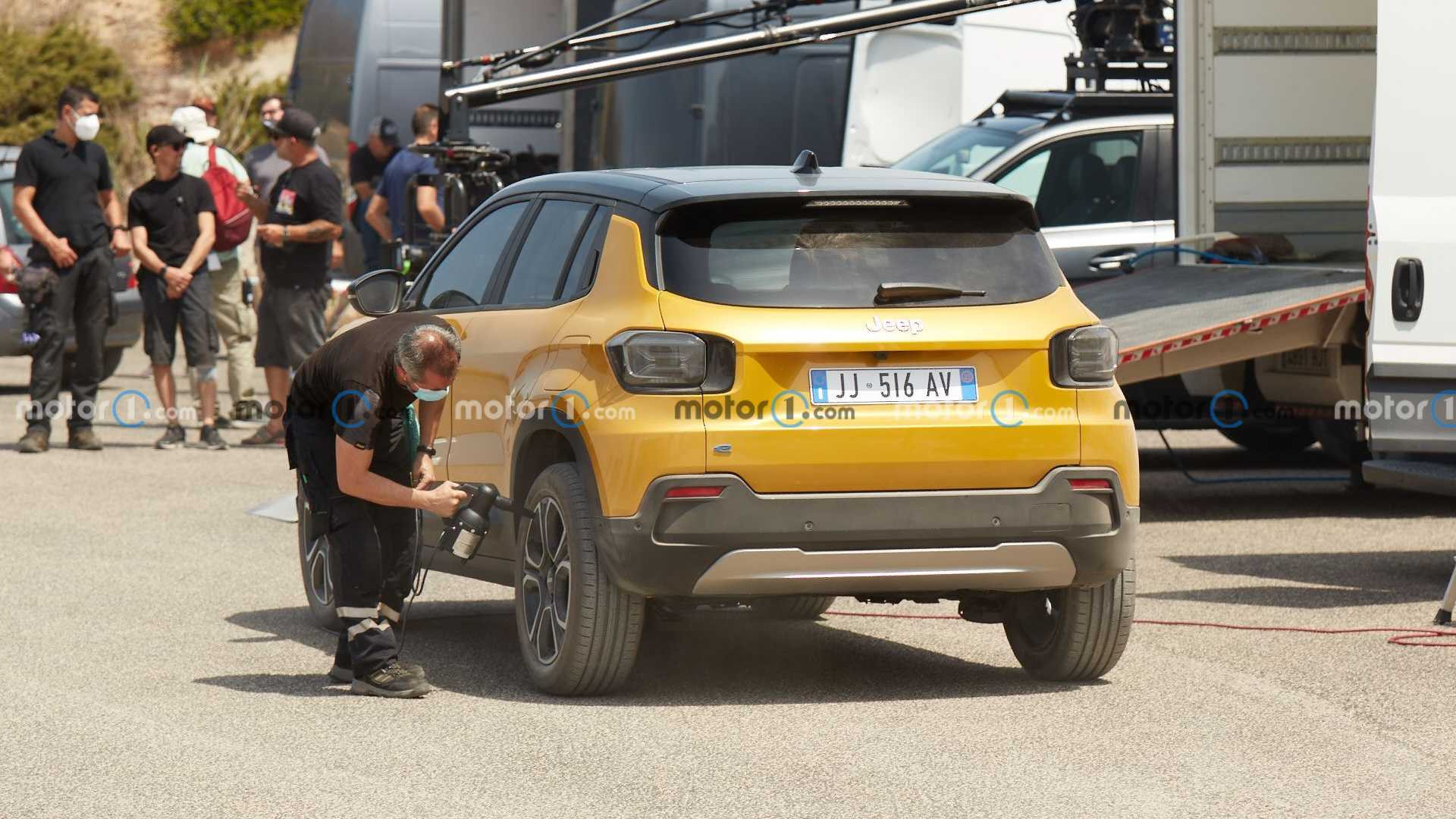Jeep EV 2023 року