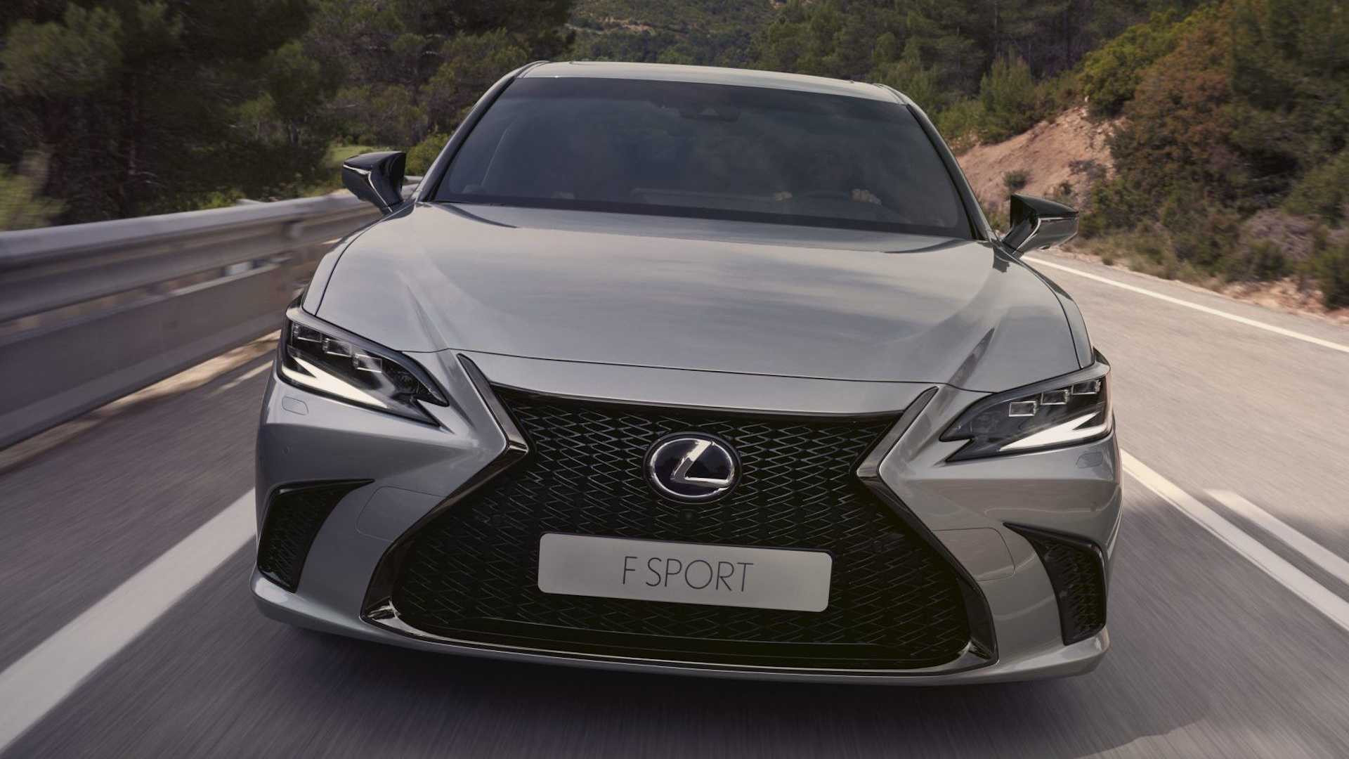 Lexus ES 2023 року