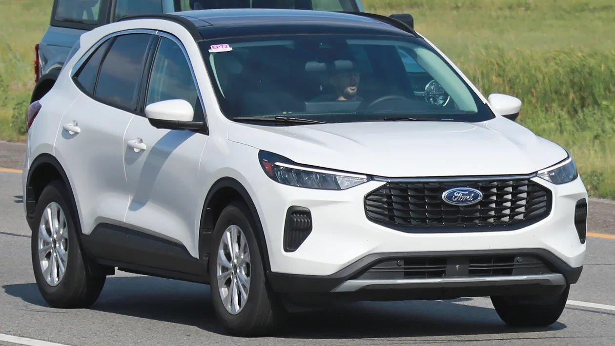 Ford Kuga 2023 року