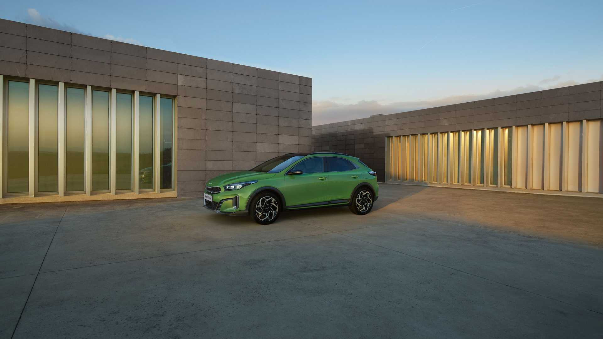 Kia XCeed 2023 року