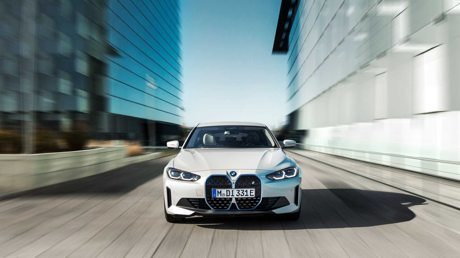 BMW i4 eDrive35 2023 року