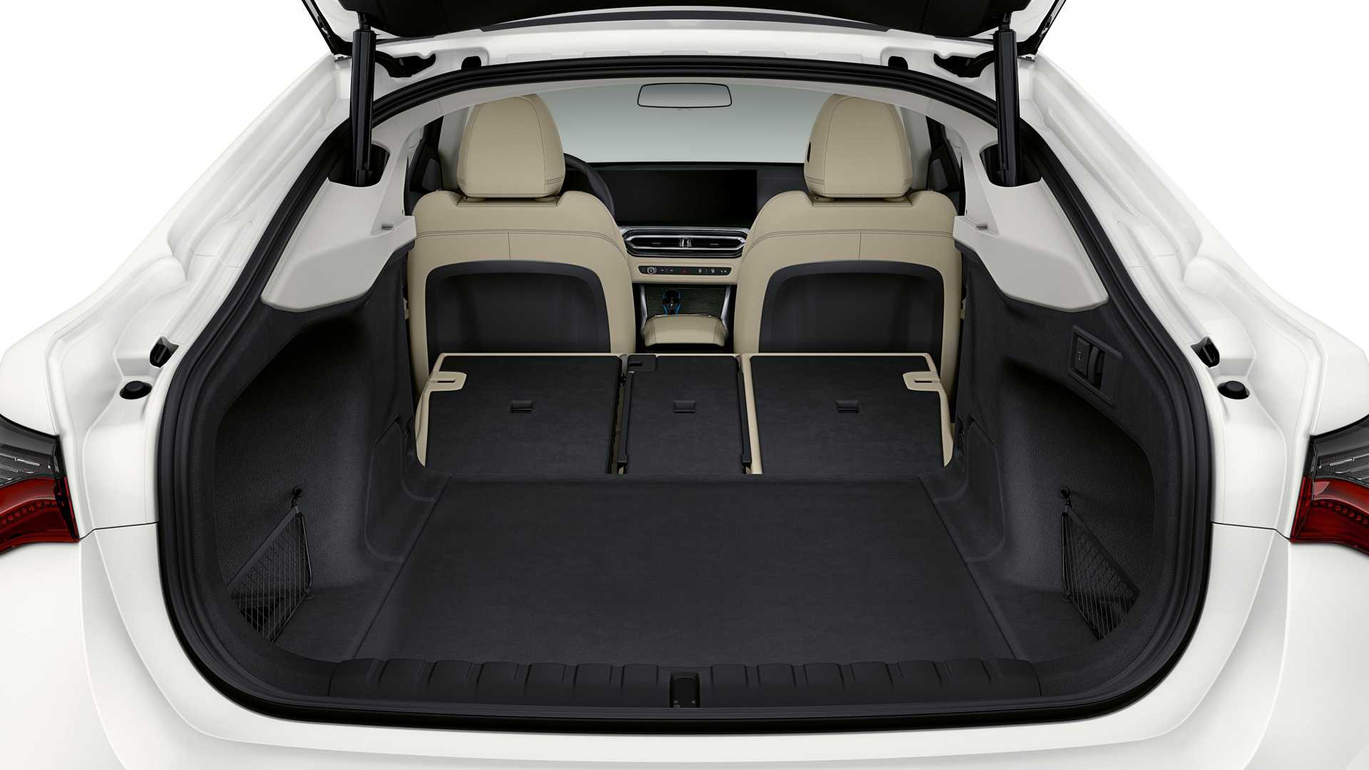 BMW i4 eDrive35 2023 року