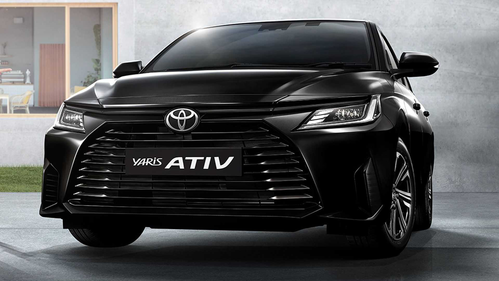 Toyota Yaris Ativ 2023 року