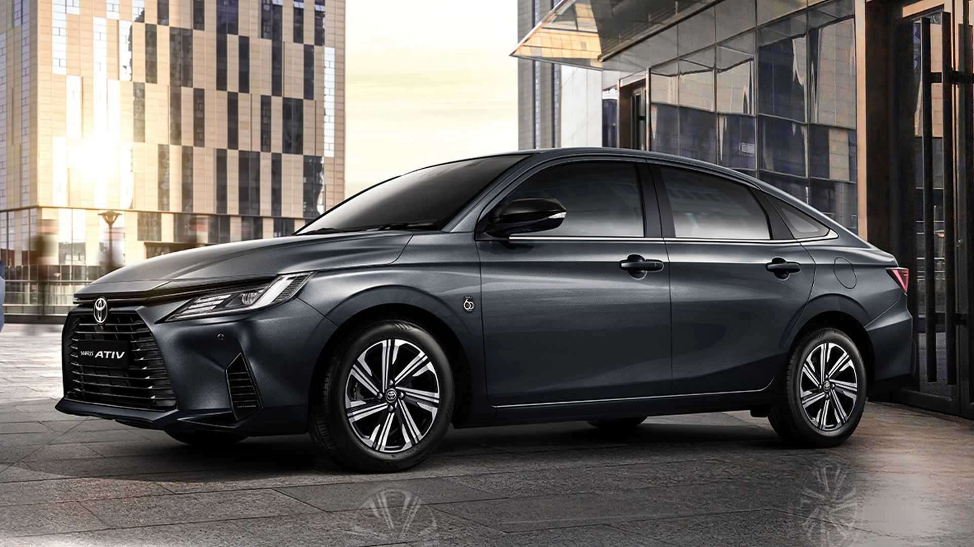 Toyota Yaris Ativ 2023 року