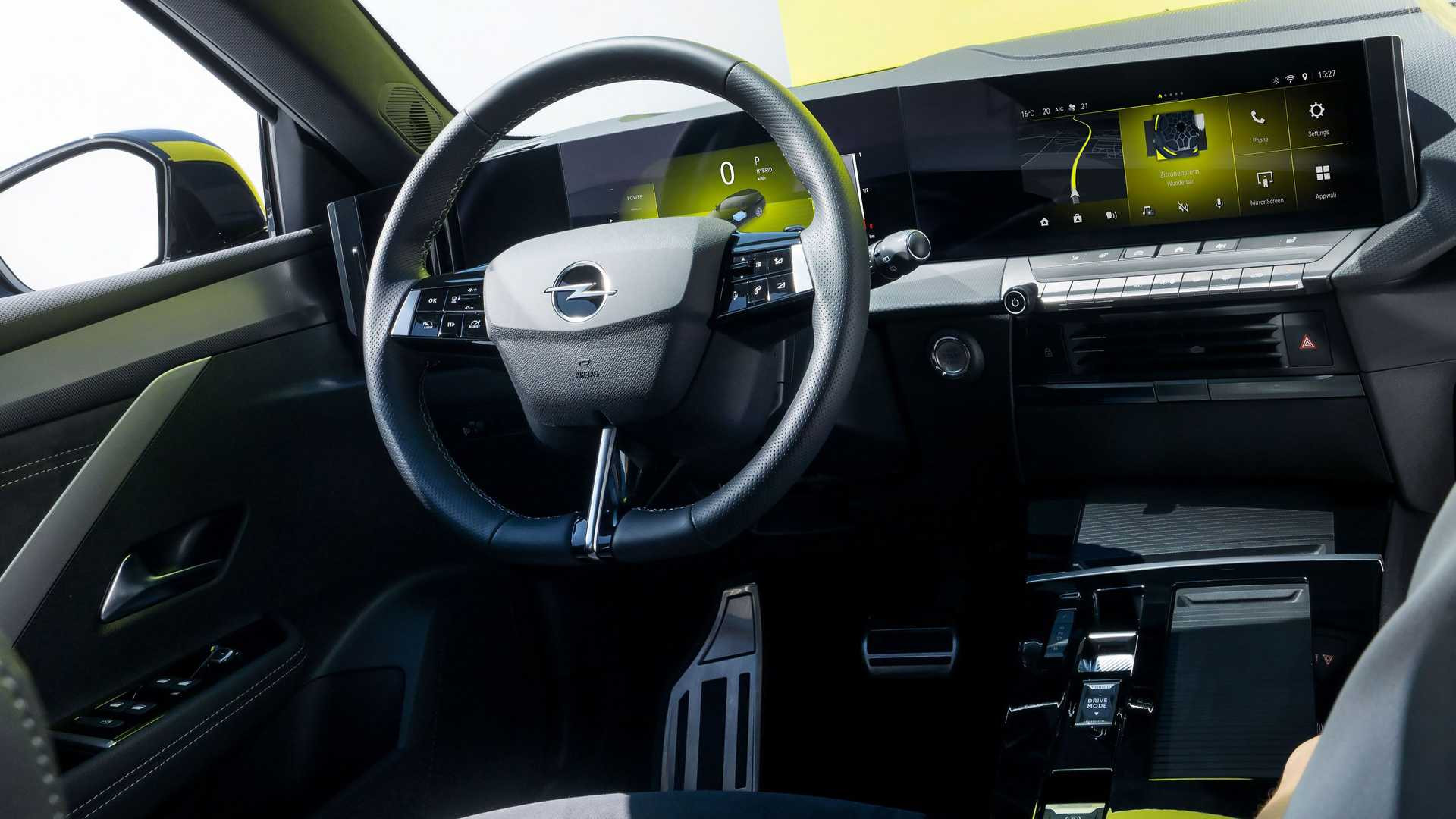 Opel Astra GSe 2023 року