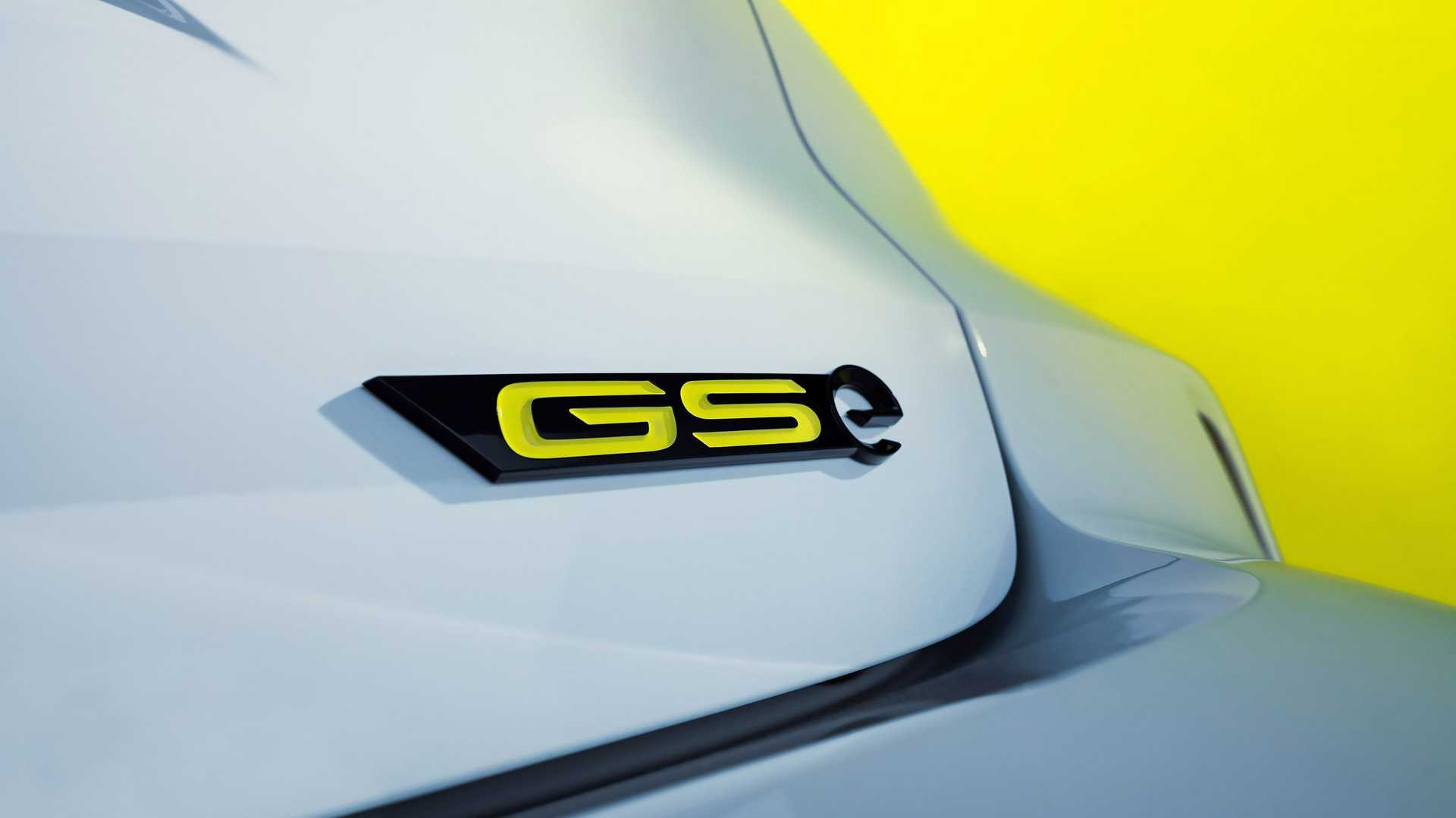 Opel Astra GSe 2023 року