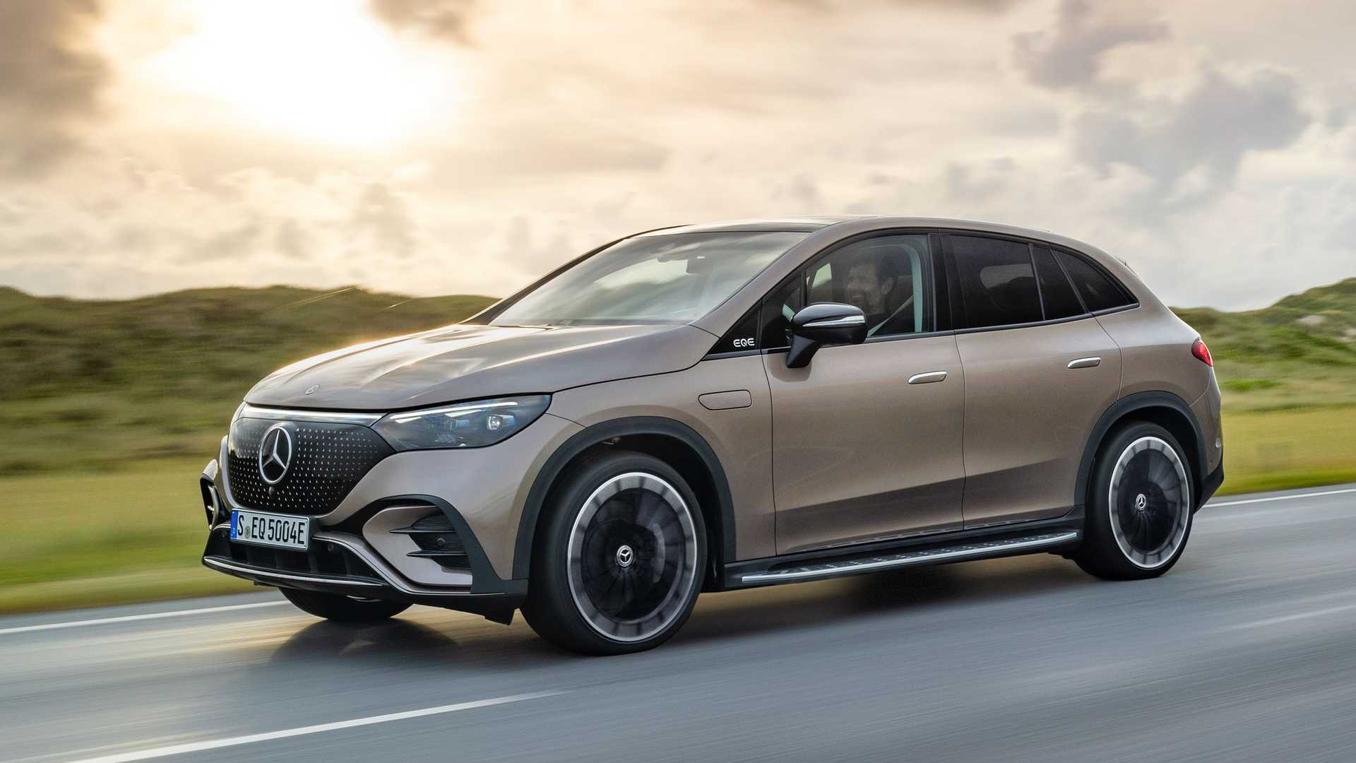 Mercedes-Benz EQE SUV
