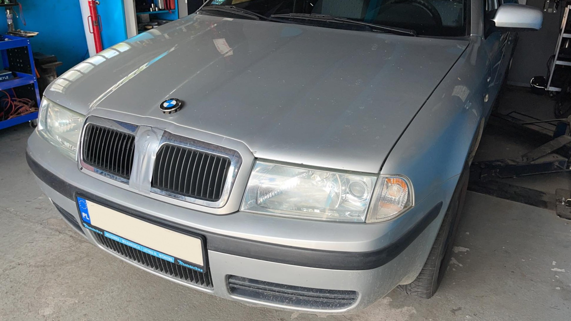 Skoda Octavia скотч BMW