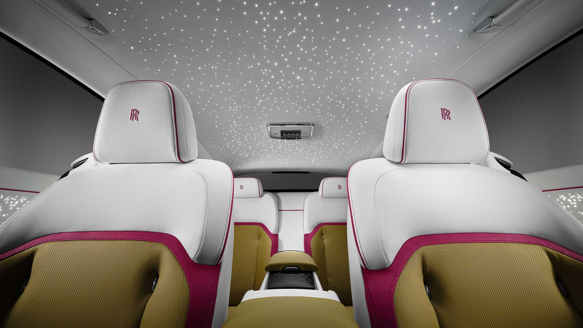 Rolls-Royce Spectre 2023 року