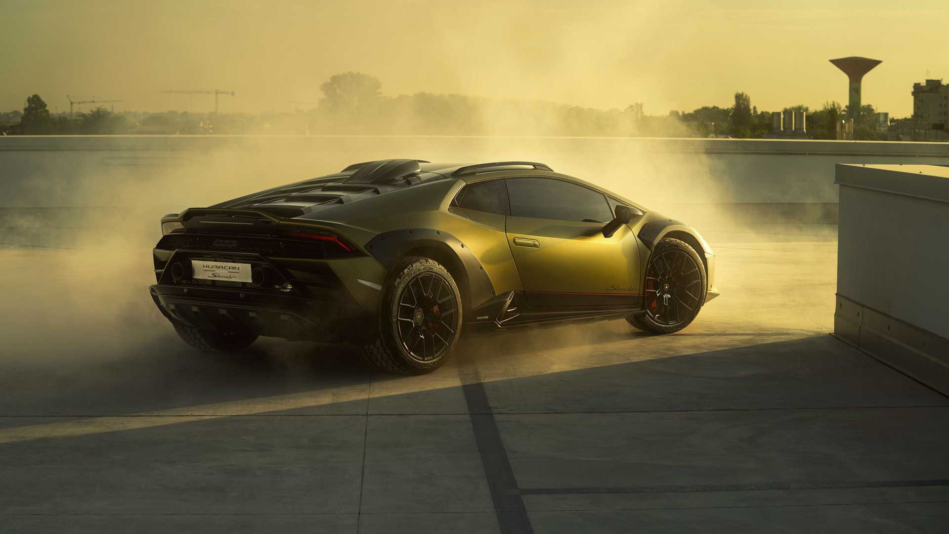 Lamborghini Huracan Sterrato 2023 року