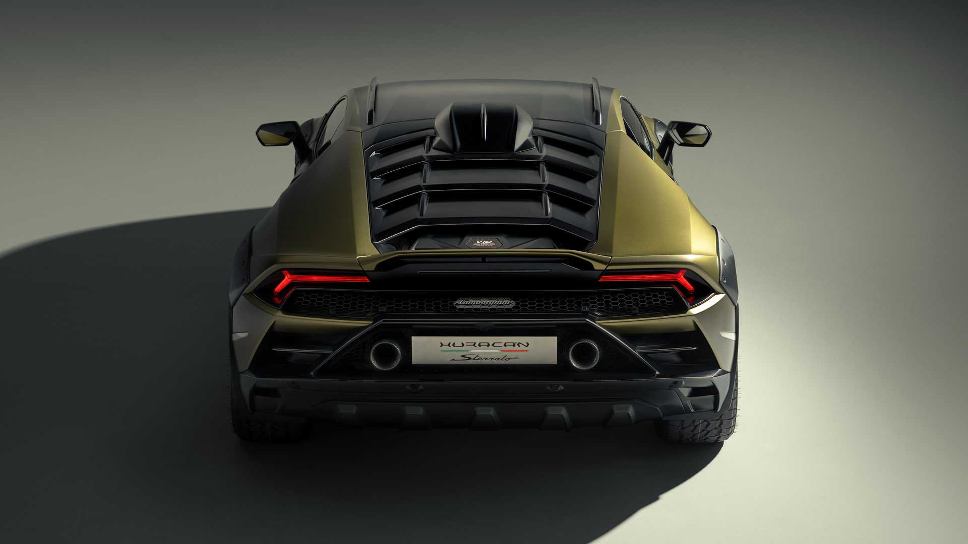 Lamborghini Huracan Sterrato 2023 року