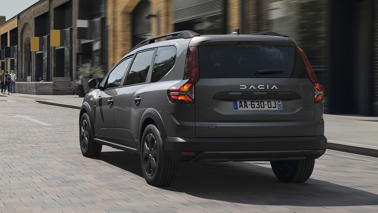 Dacia Jogger Hybrid 2022 року