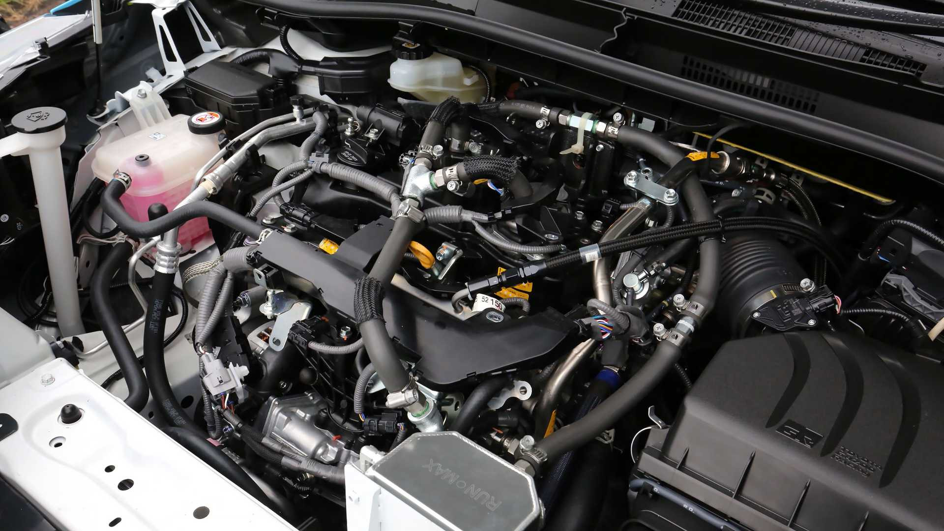 Toyota Corolla Cross H2