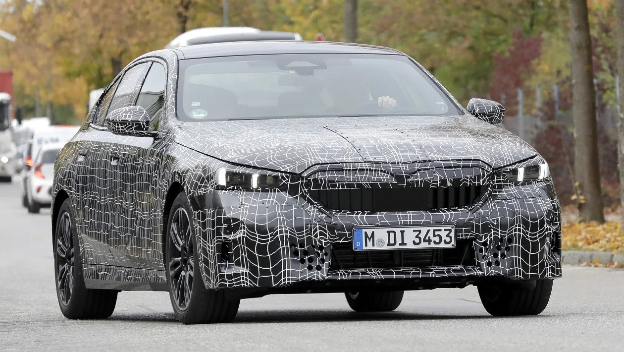 BMW 5 серія 2023 року