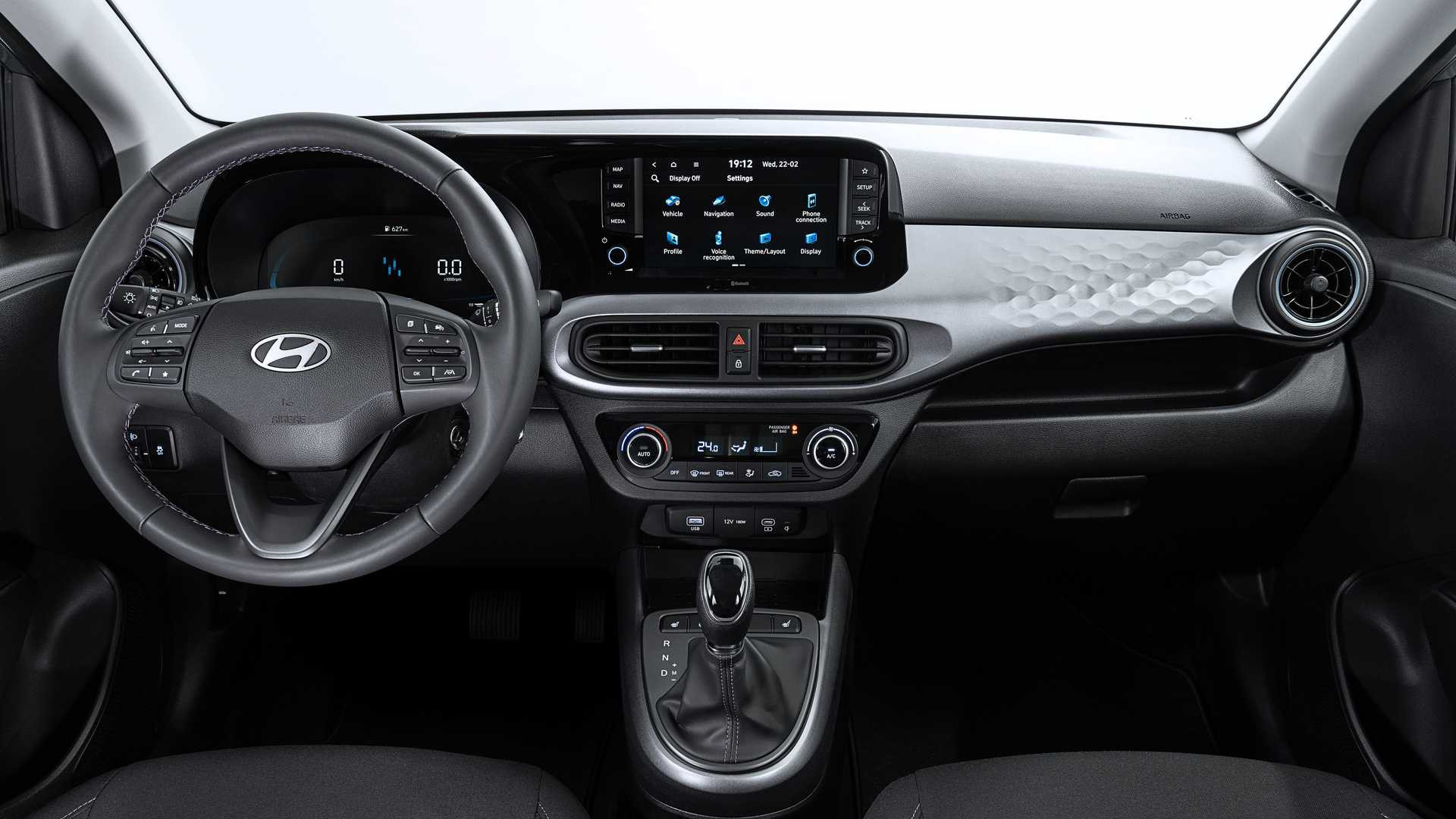 Hyundai i10 2023 року