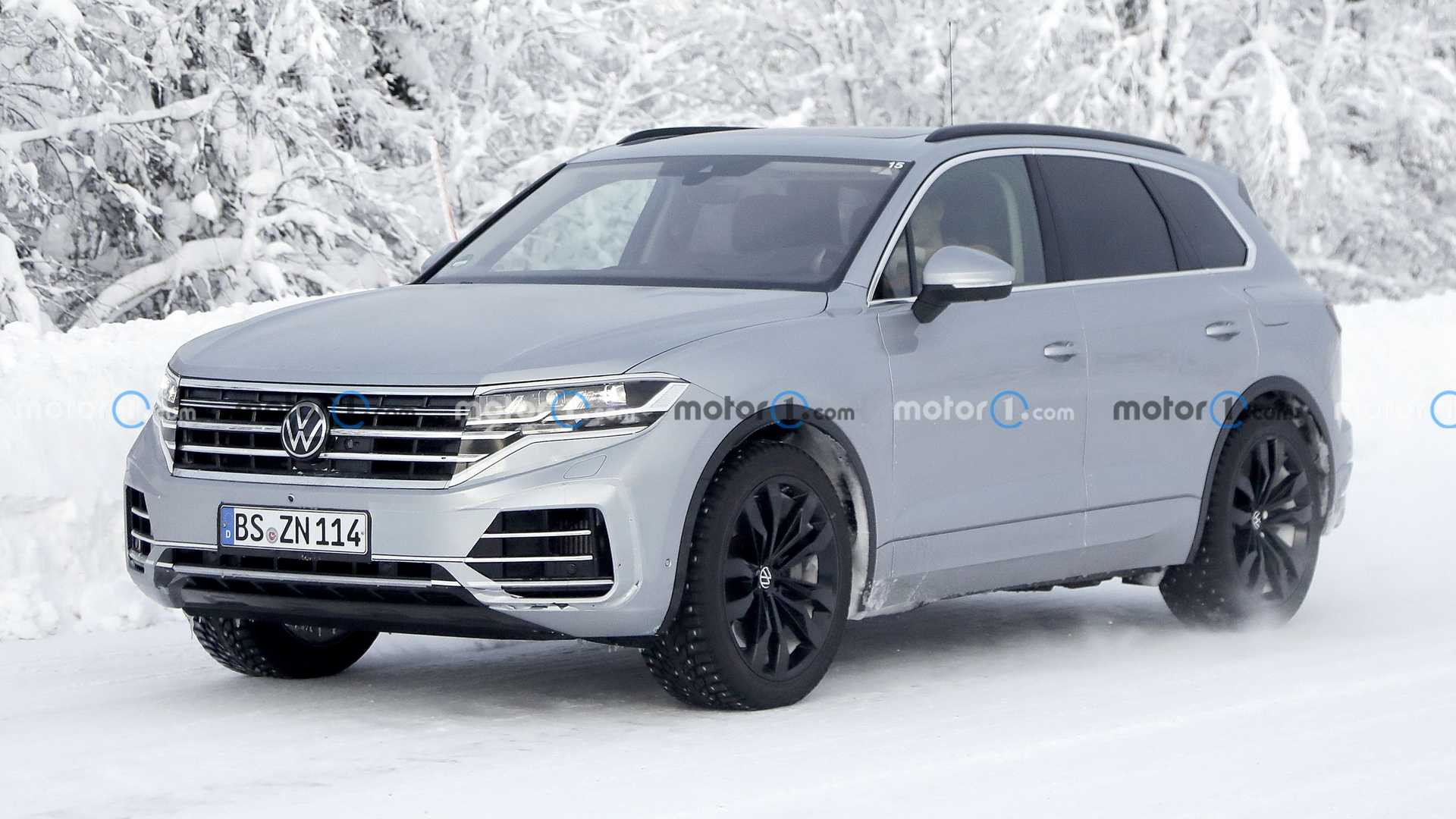 Volkswagen Touareg 2023 року