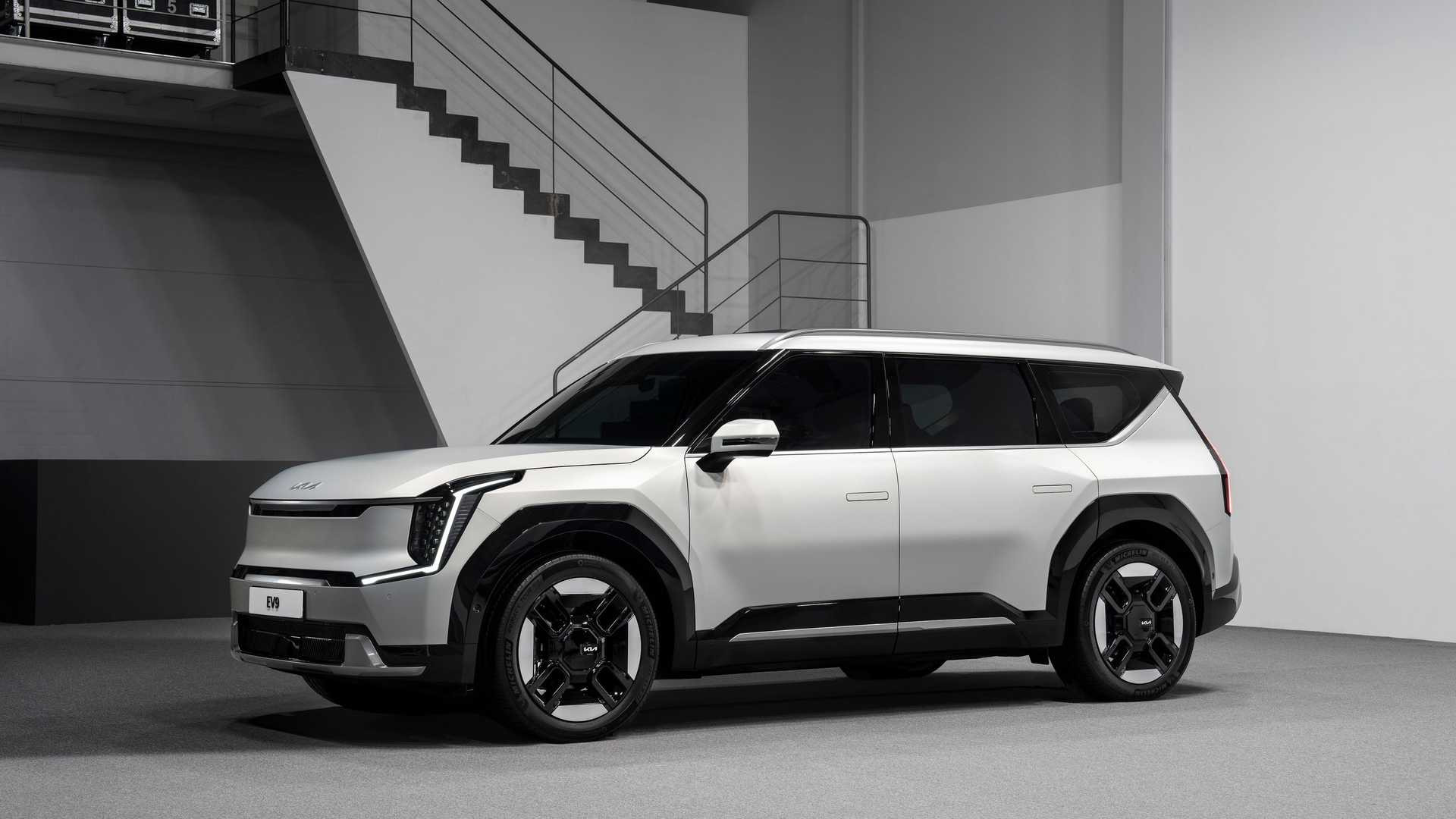 Kia EV9 2024 року