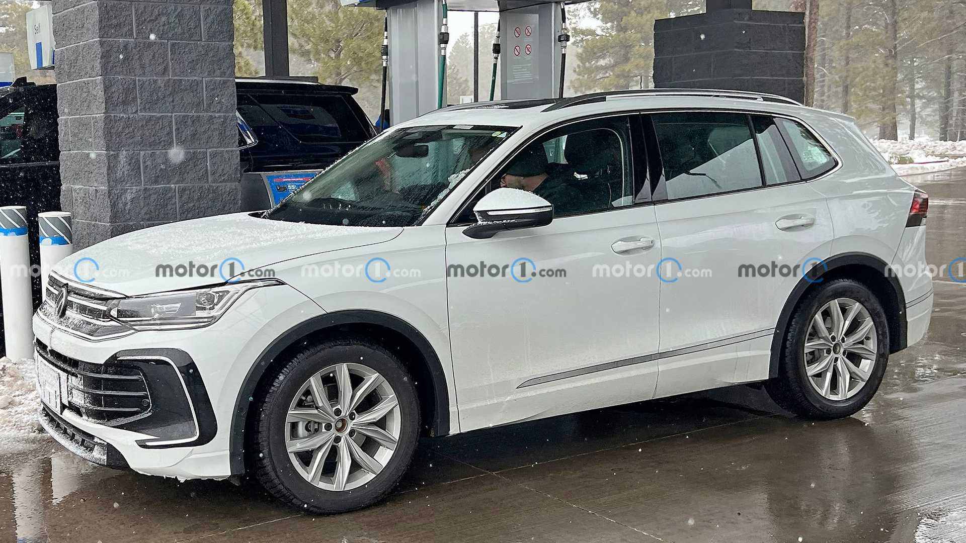 Volkswagen Tiguan 2024 року