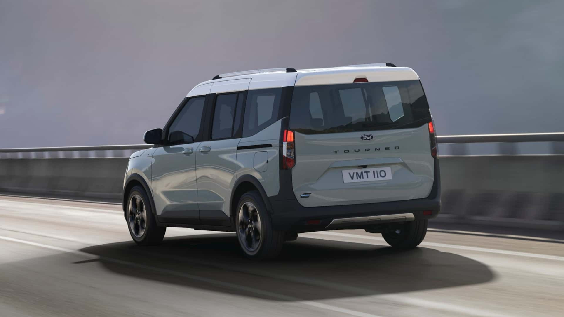 Ford E-Tourneo Courier 2023 року