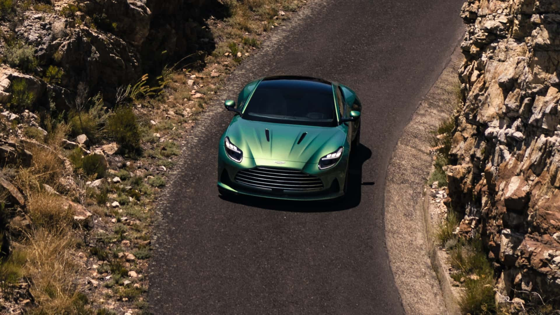 Aston Martin DB12
