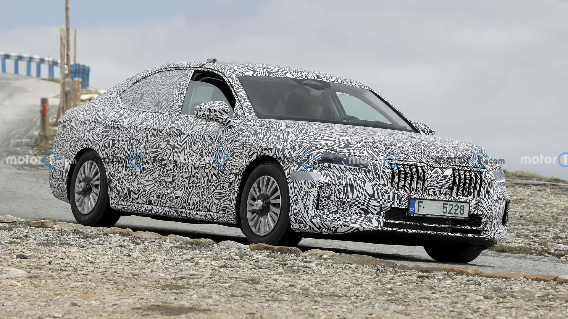 Skoda Superb 2024 року