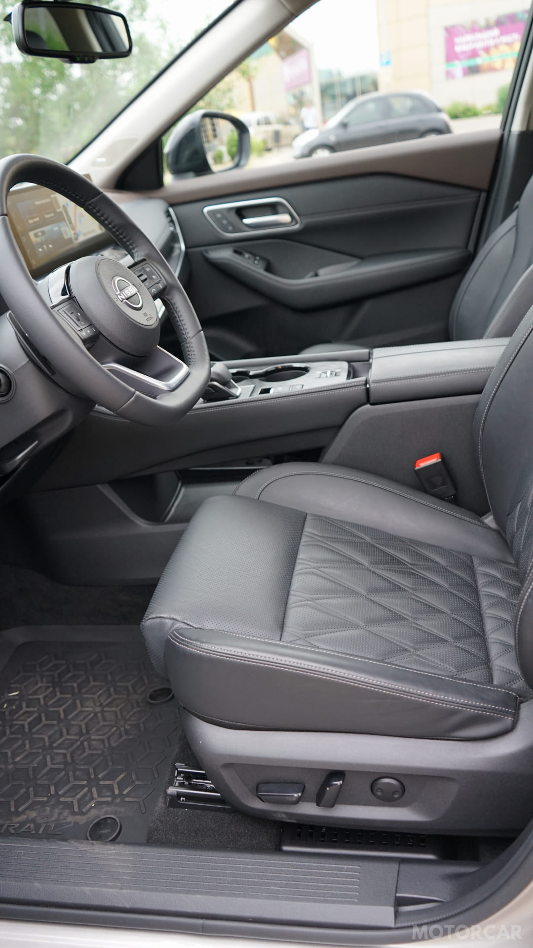 Nissan X-Trail 2023 року