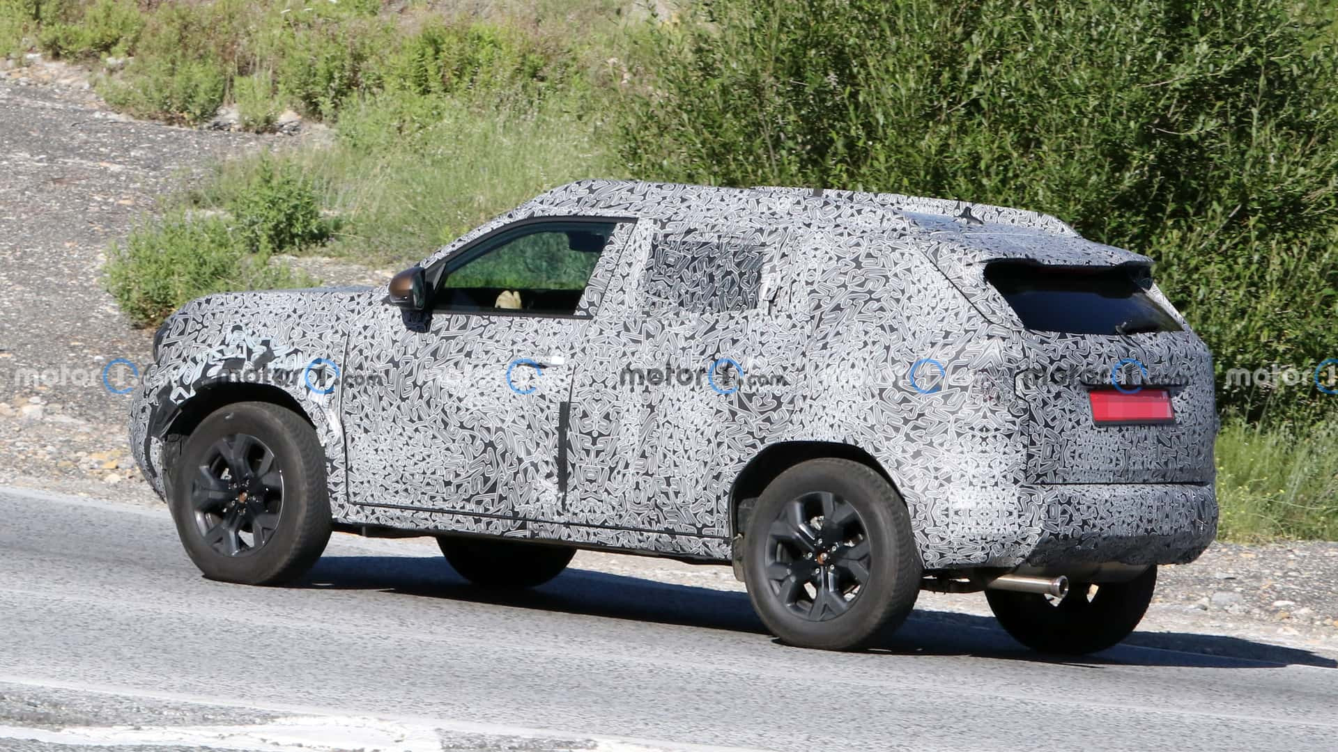 Dacia Duster 2024 року