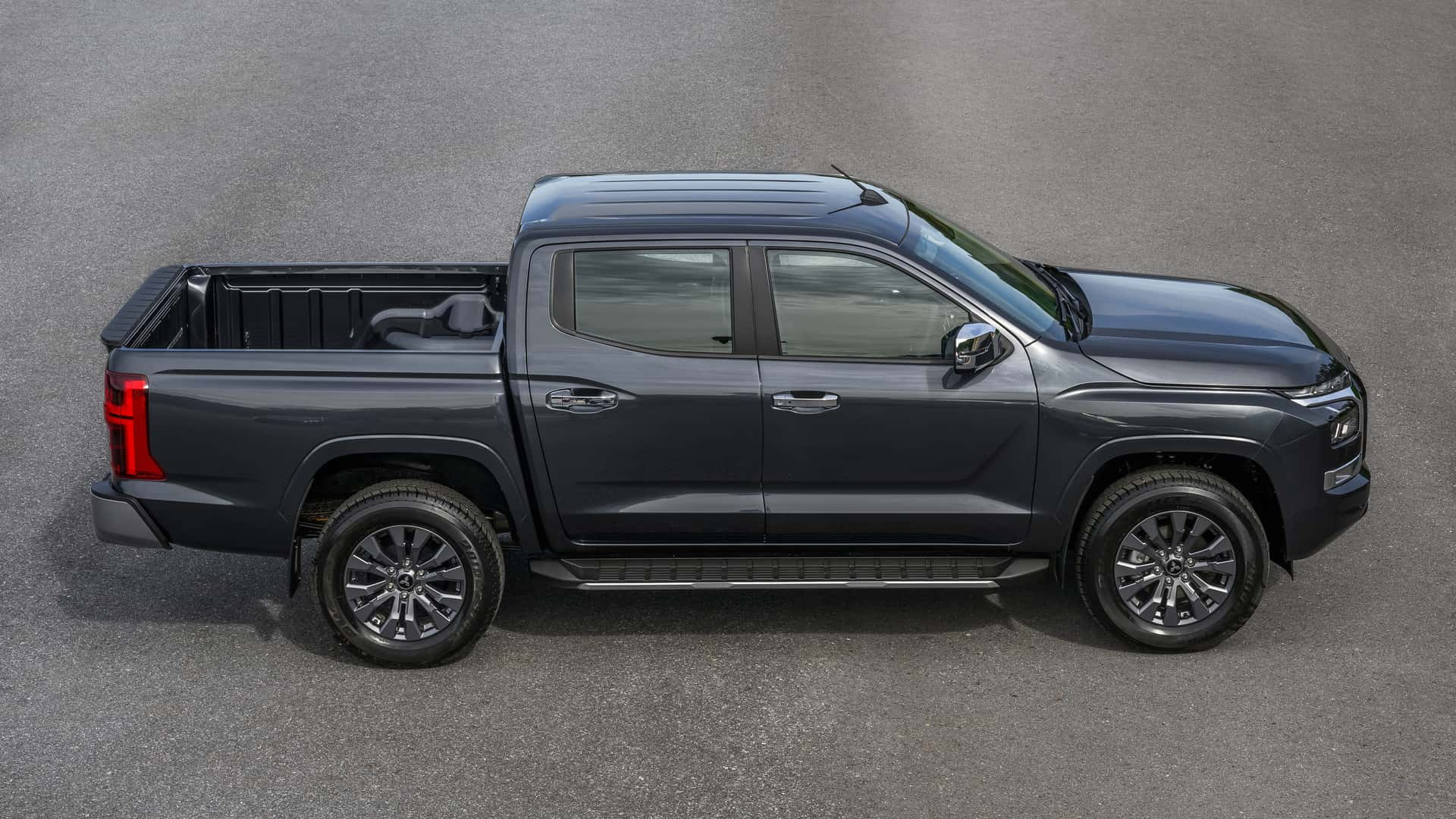 Mitsubishi L200 / Triton 2024 року