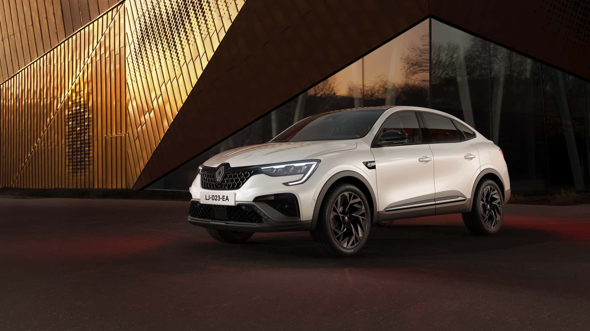 Renault Arkana 2024 року