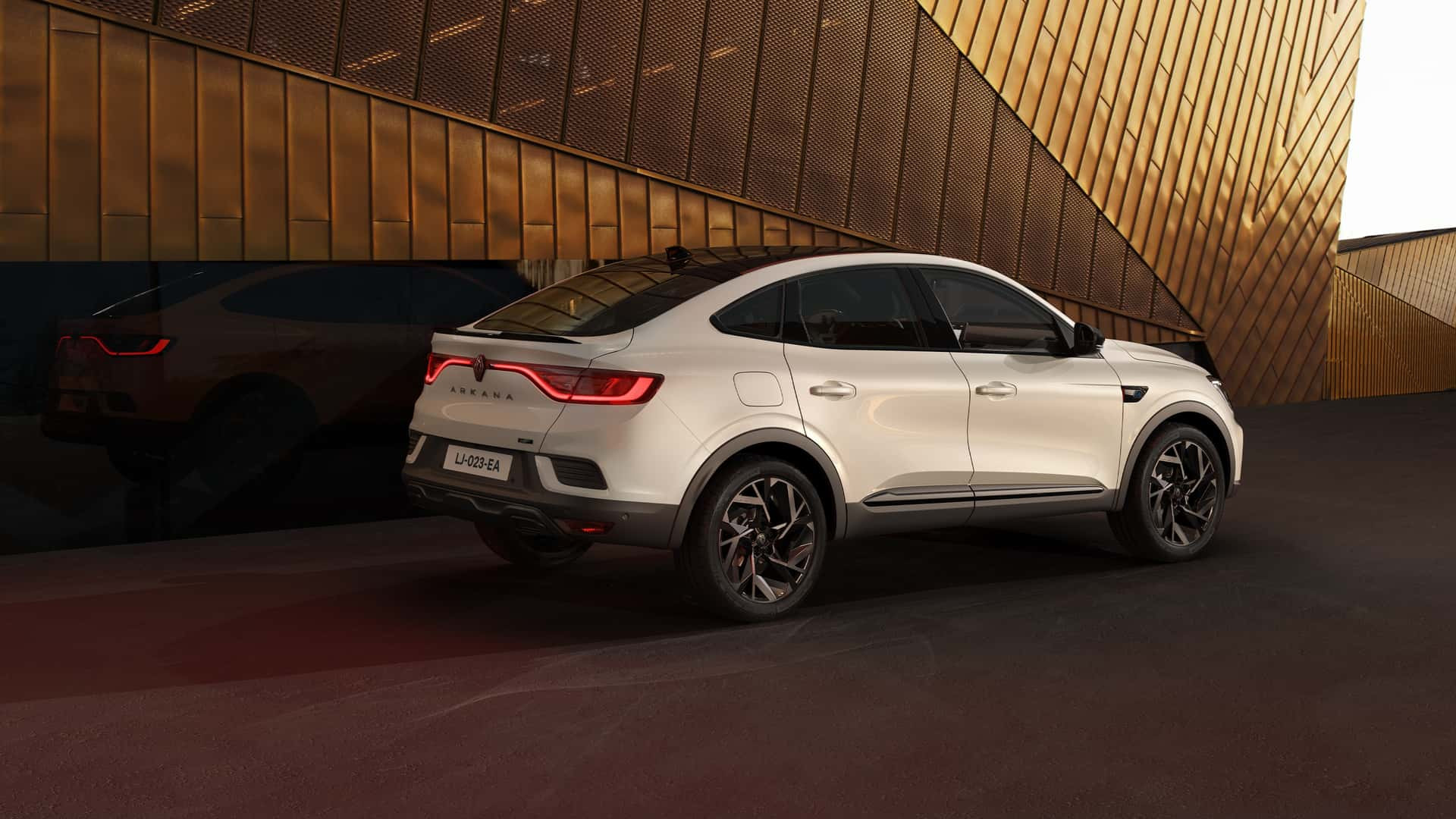Renault Arkana 2024 року