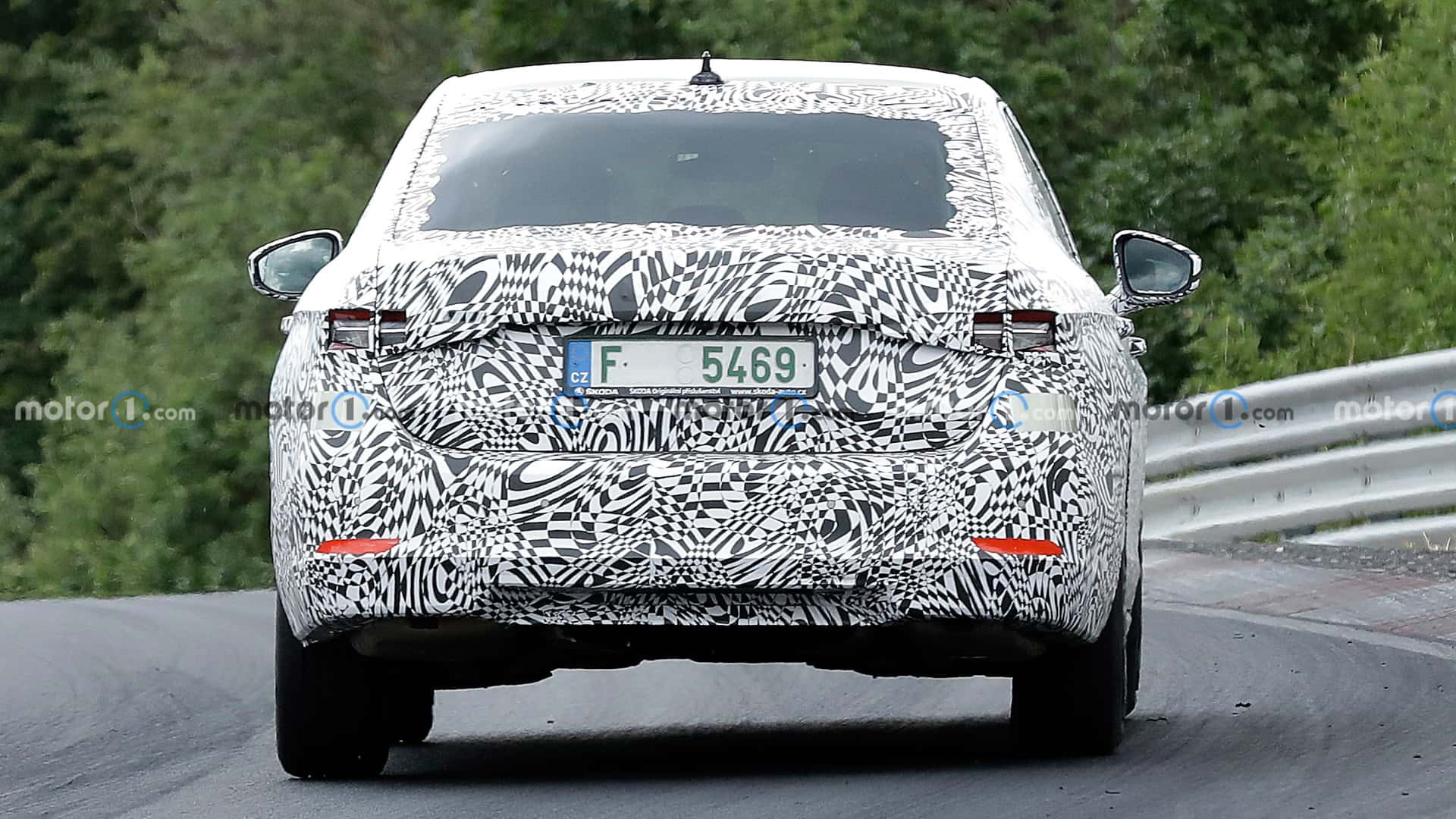 Skoda Superb (седан) 2024 року