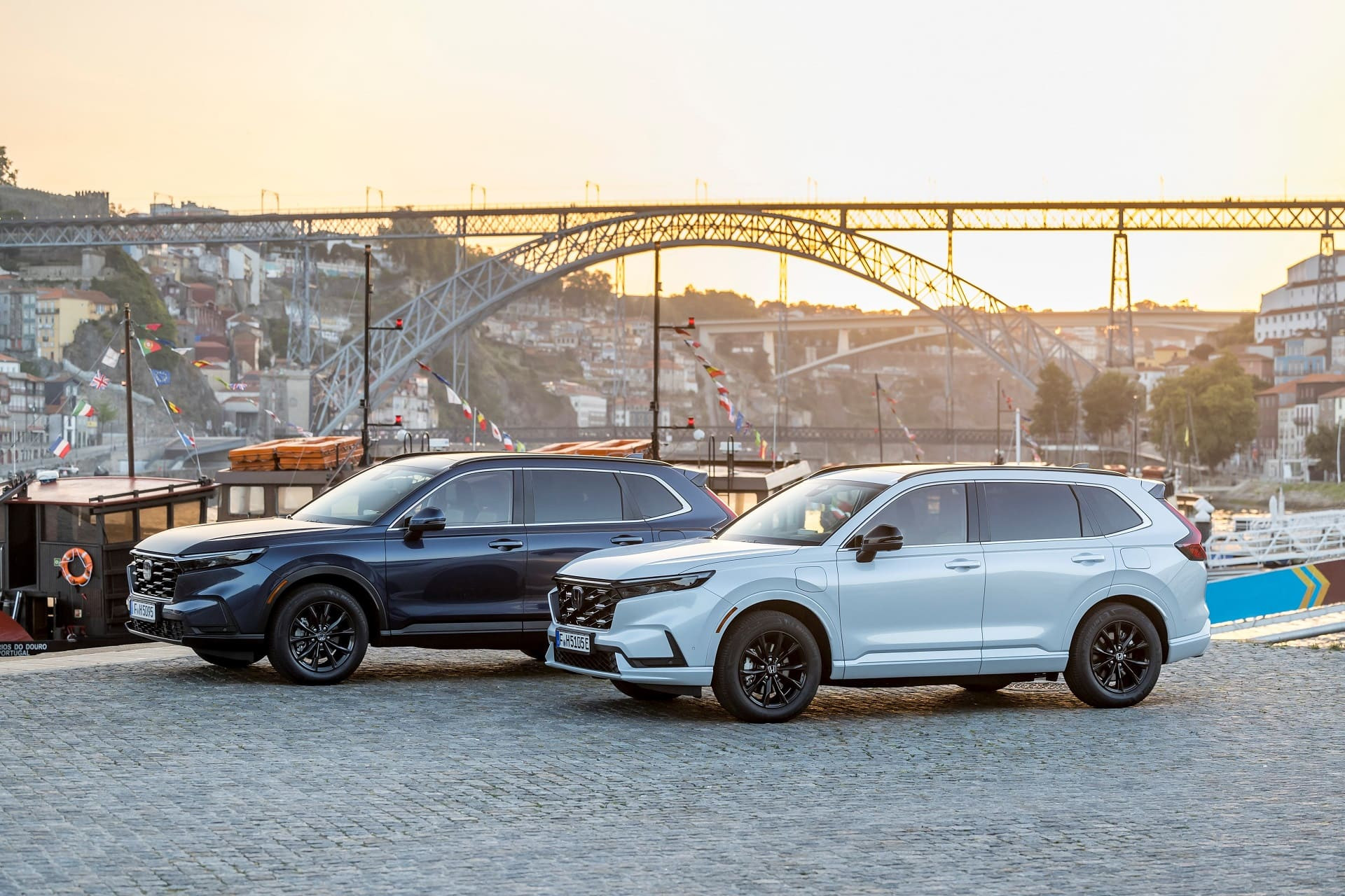 Honda CR-V PHEV 2023 року