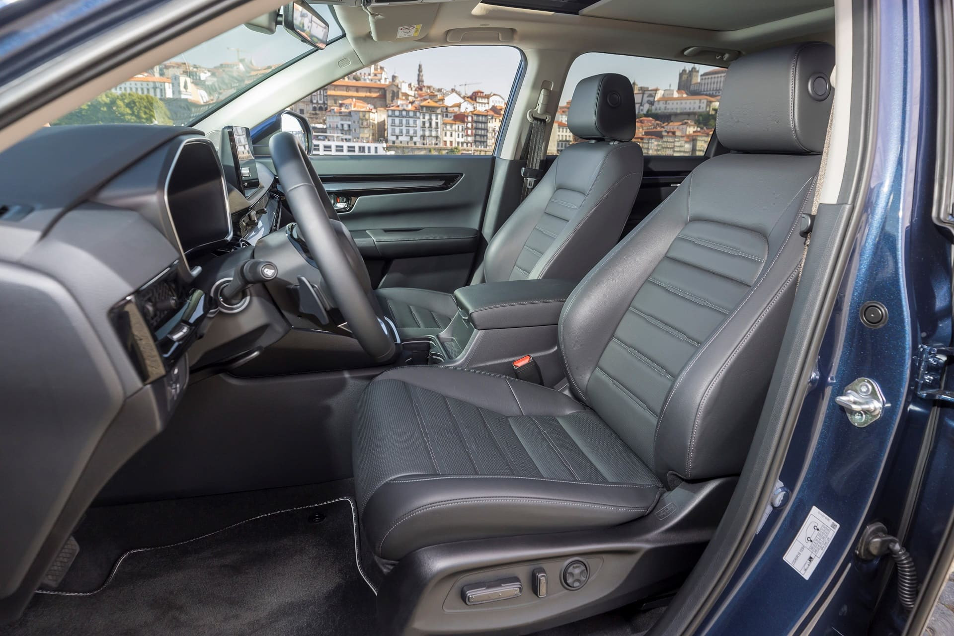 Honda CR-V e:HEV 2023 року
