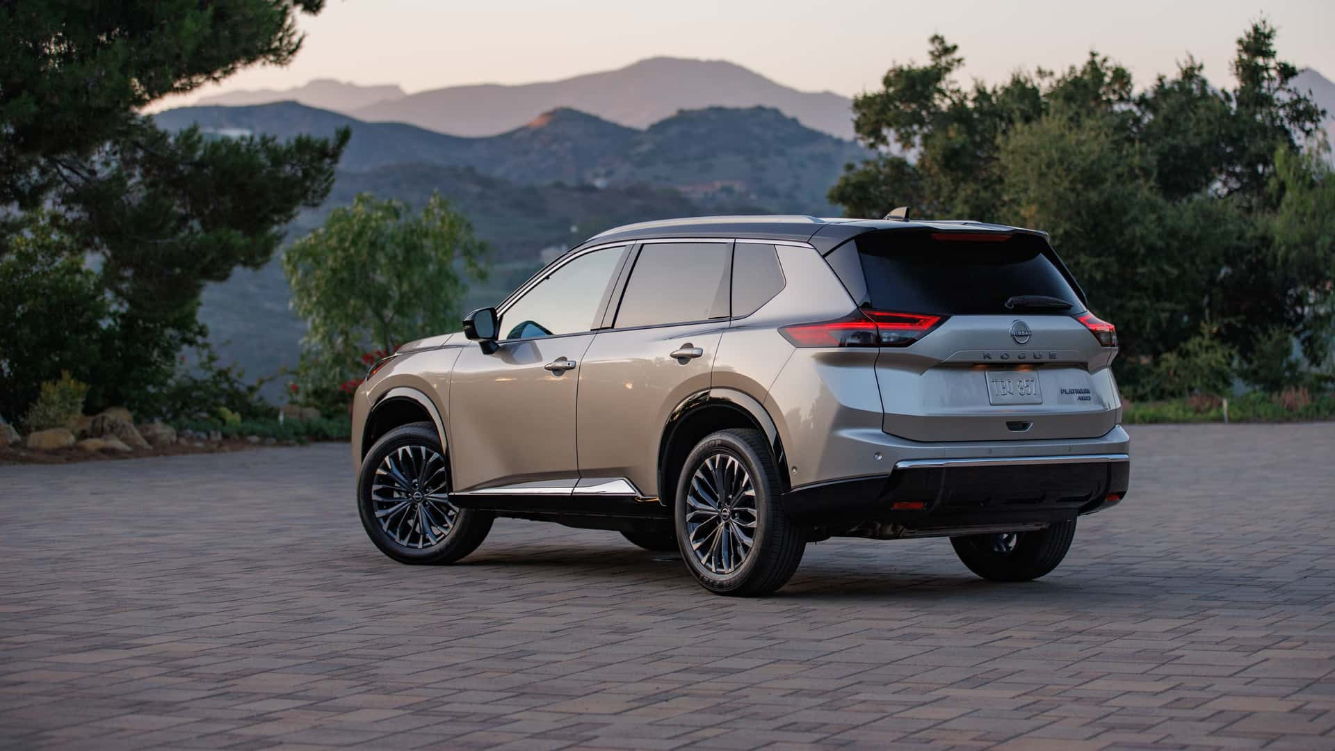 Nissan Rogue 2024 року