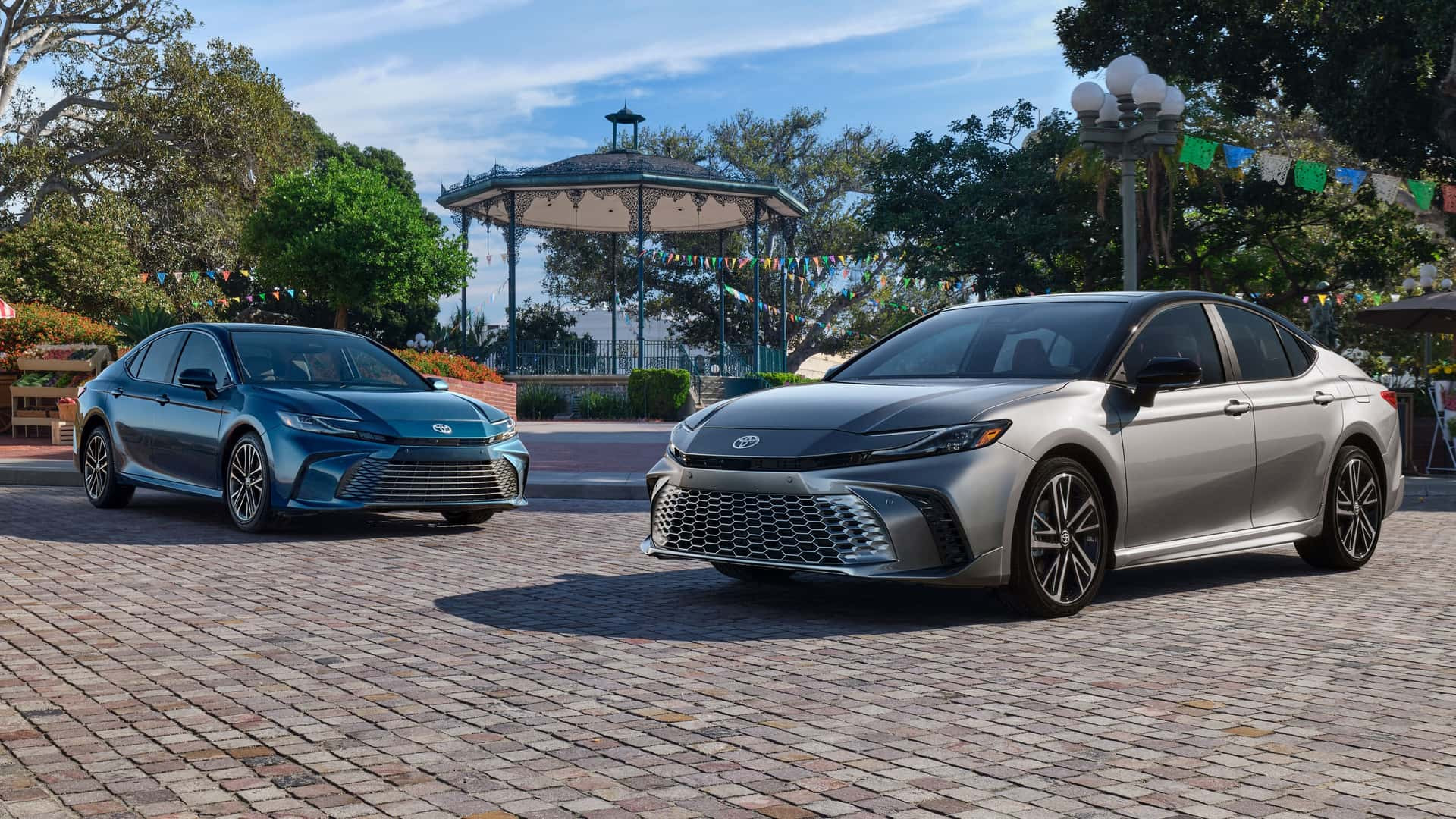 Toyota Camry 2025 року