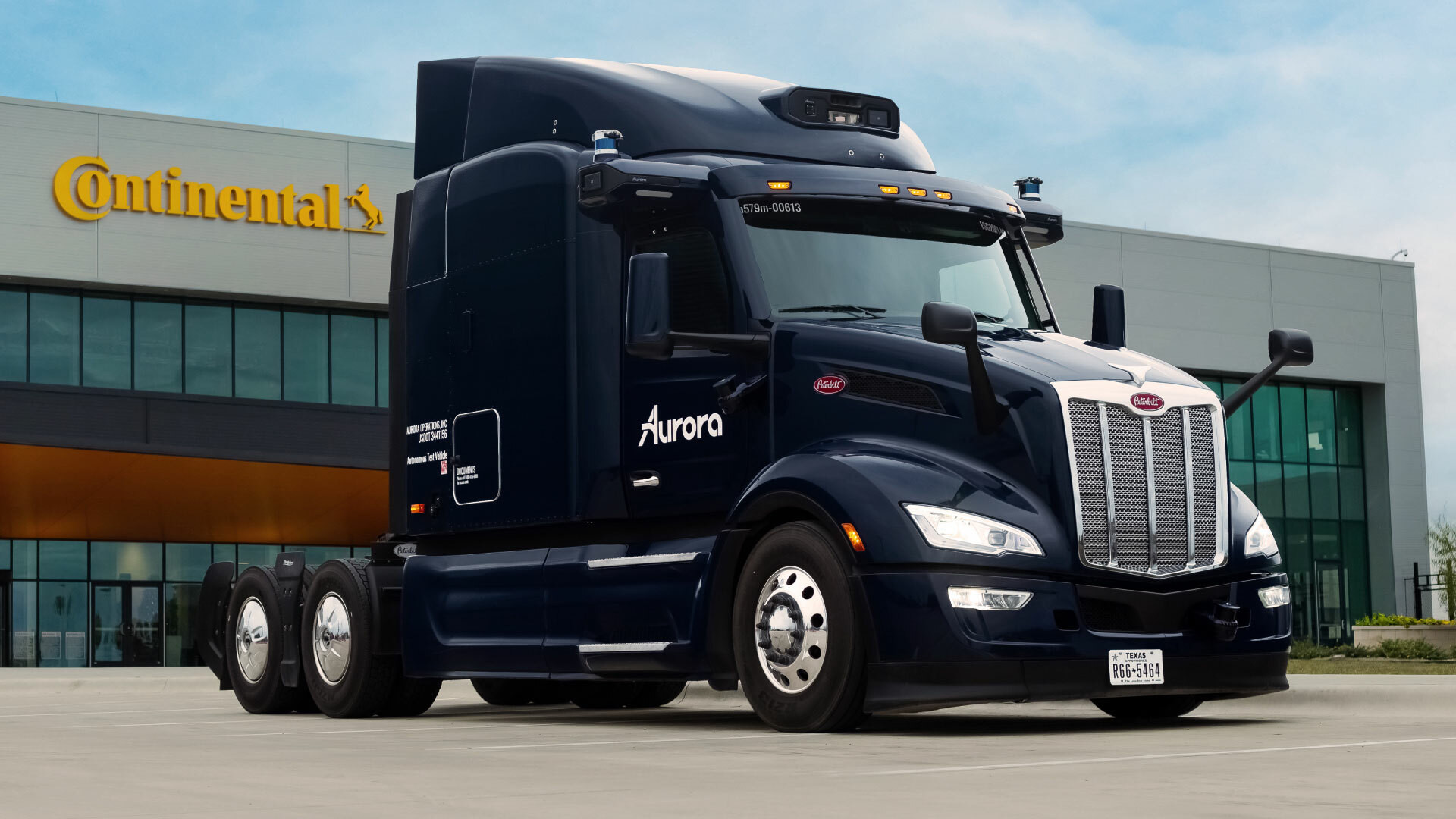 Aurora Continental автономні вантажівки