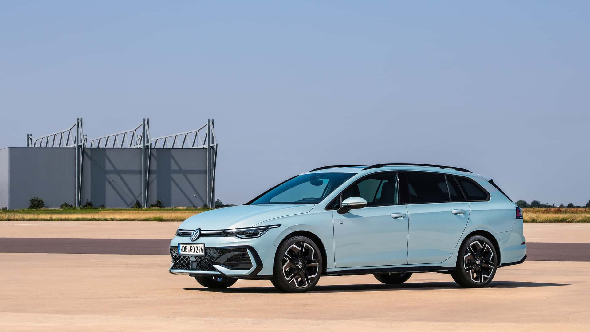 Volkswagen Golf Variant 2024 року