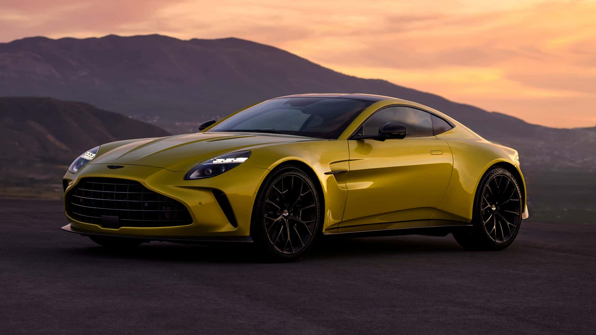 Aston Martin Vantage 2025 року