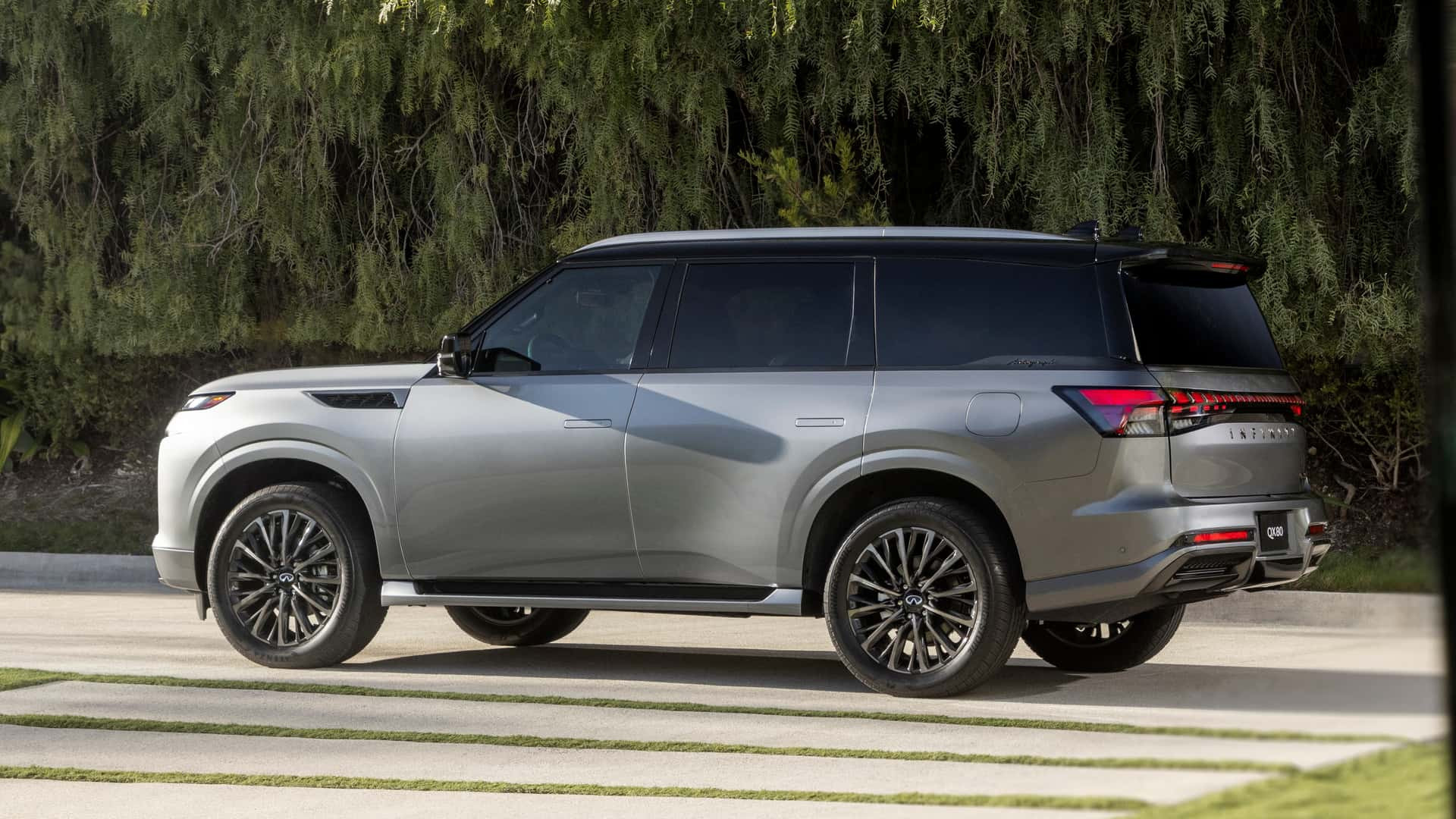 Infiniti QX80 2025 року