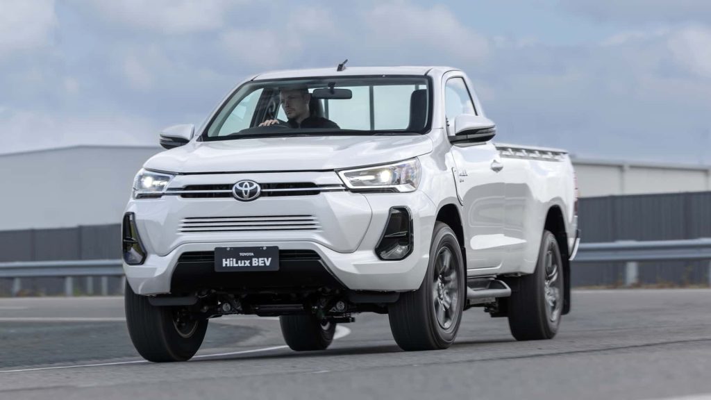 Toyota Hilux Revo BEV