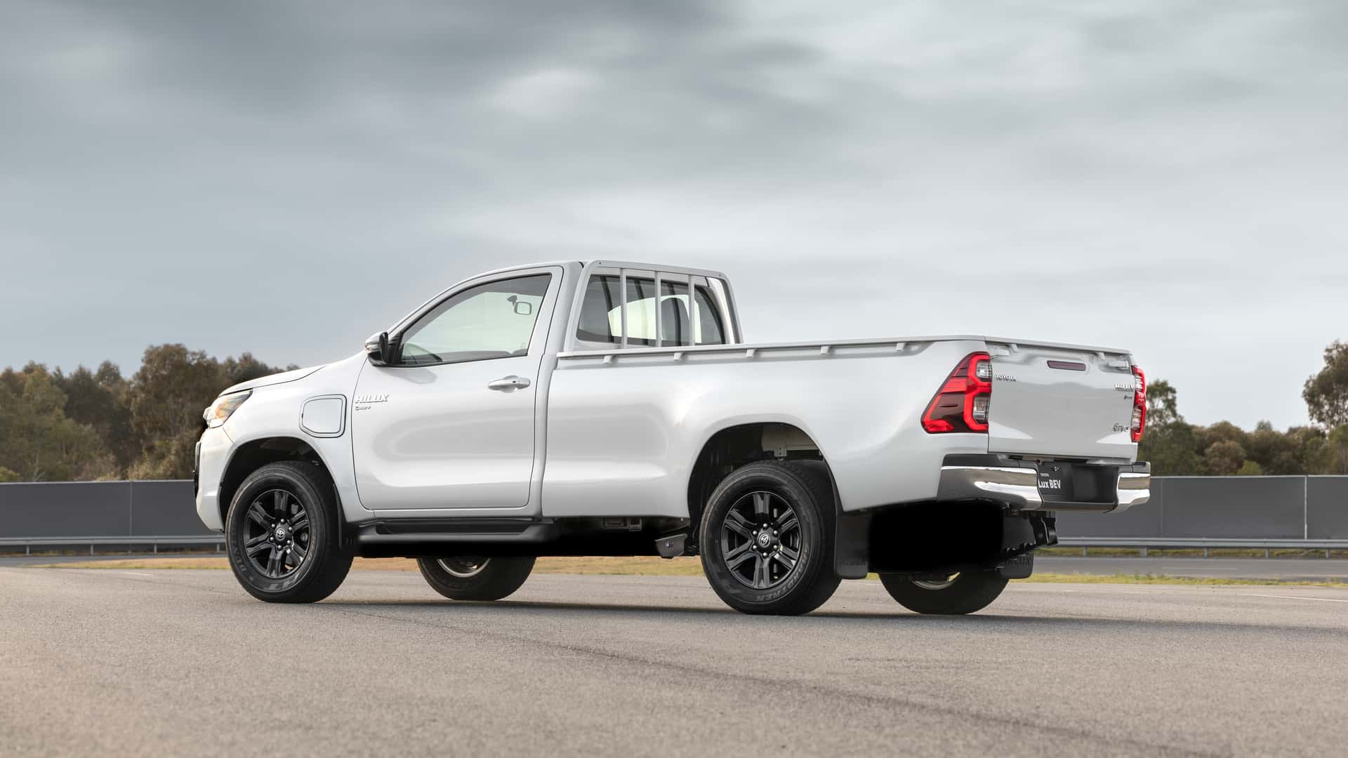 Toyota Hilux Revo BEV