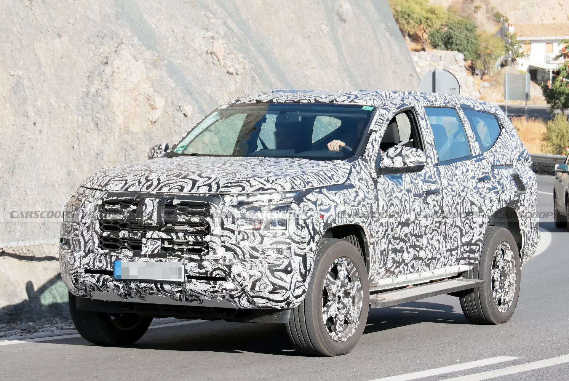Mitsubishi Pajero Sport 2025 року