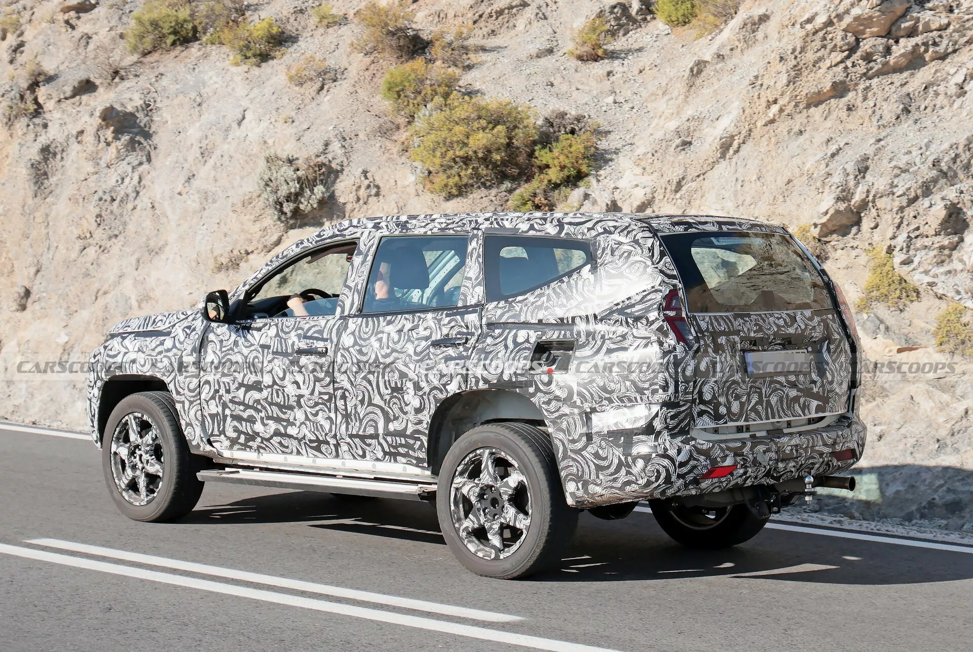 Mitsubishi Pajero Sport 2025 року